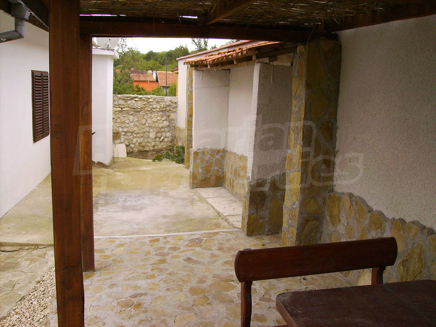 Gallery Picture 12