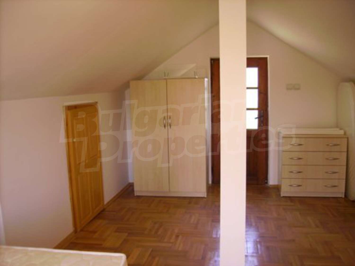 Gallery Picture 19
