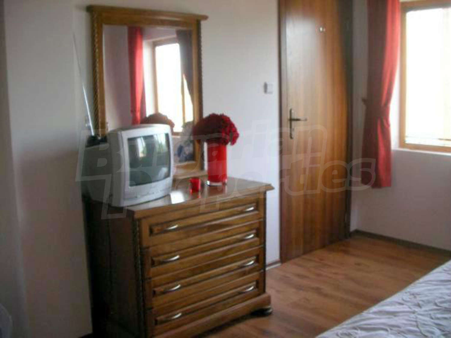 Gallery Picture 6