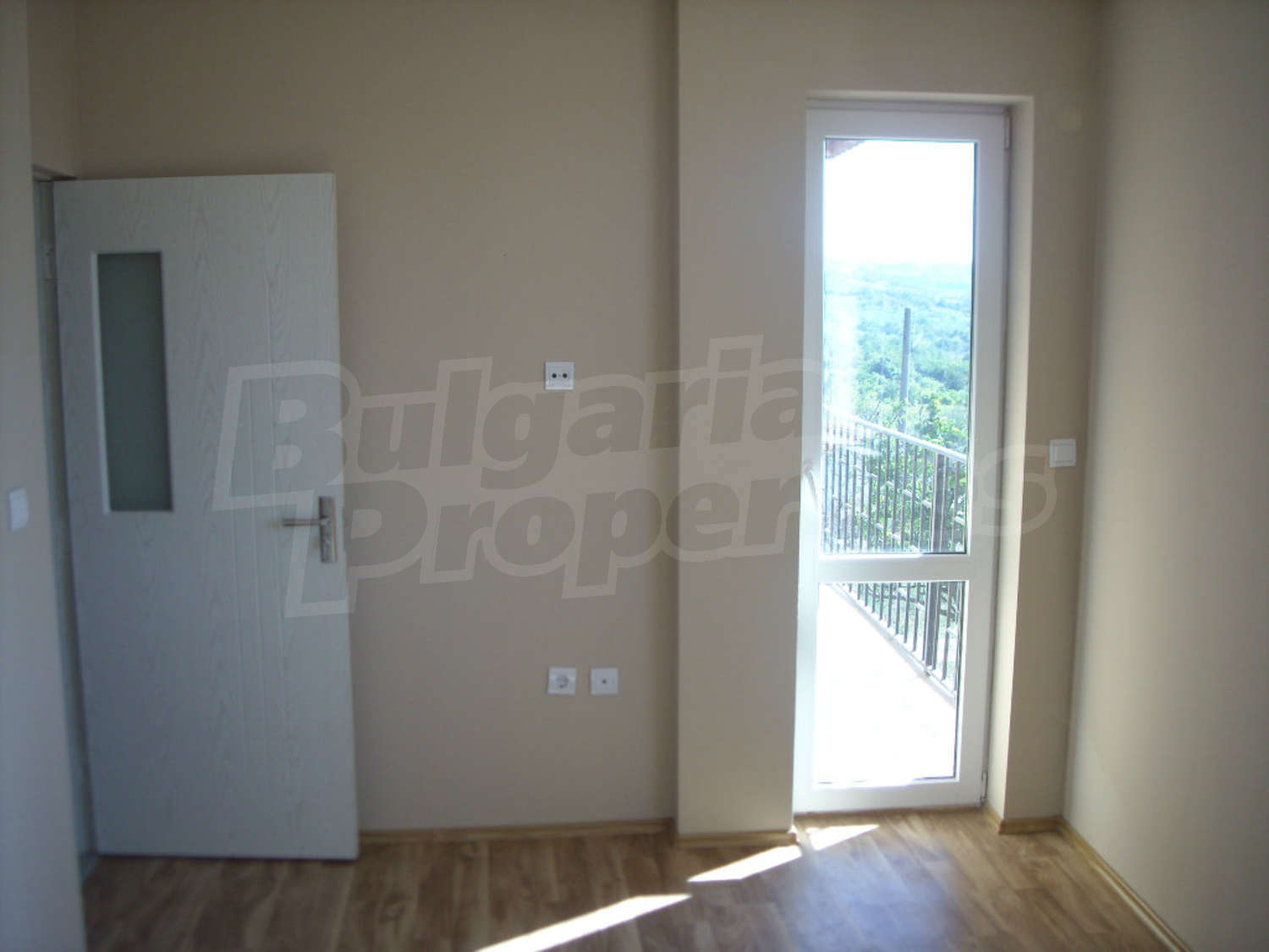 Gallery Picture 15
