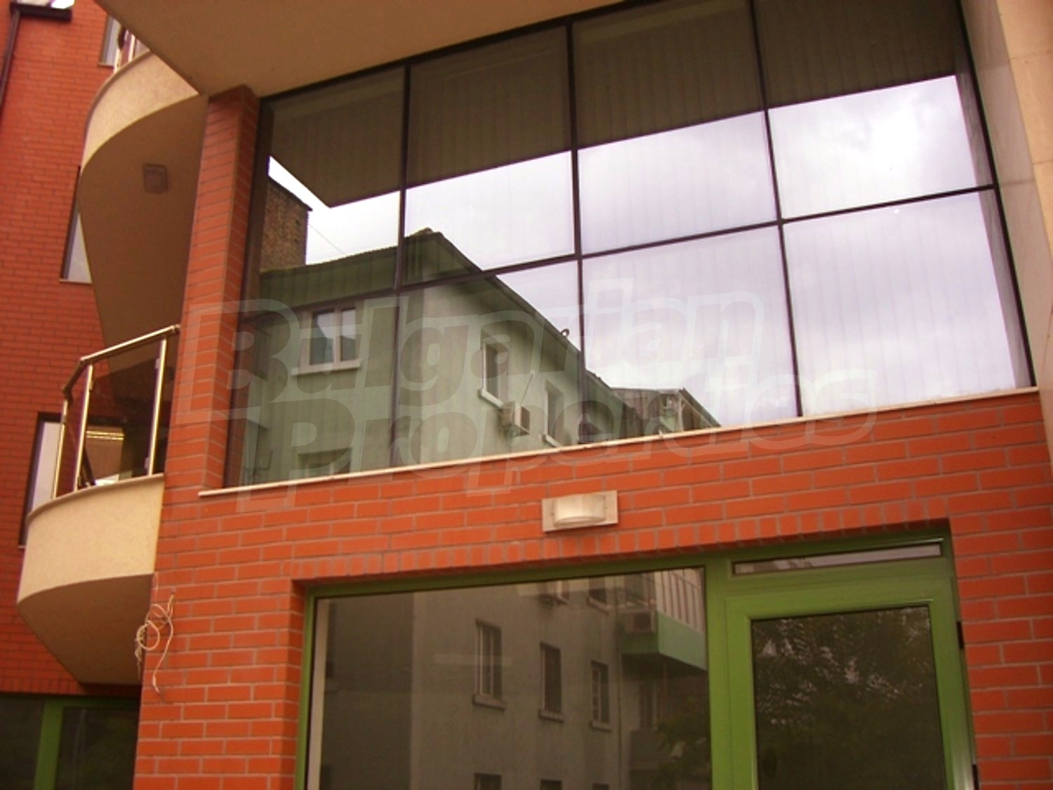 Gallery Picture 4