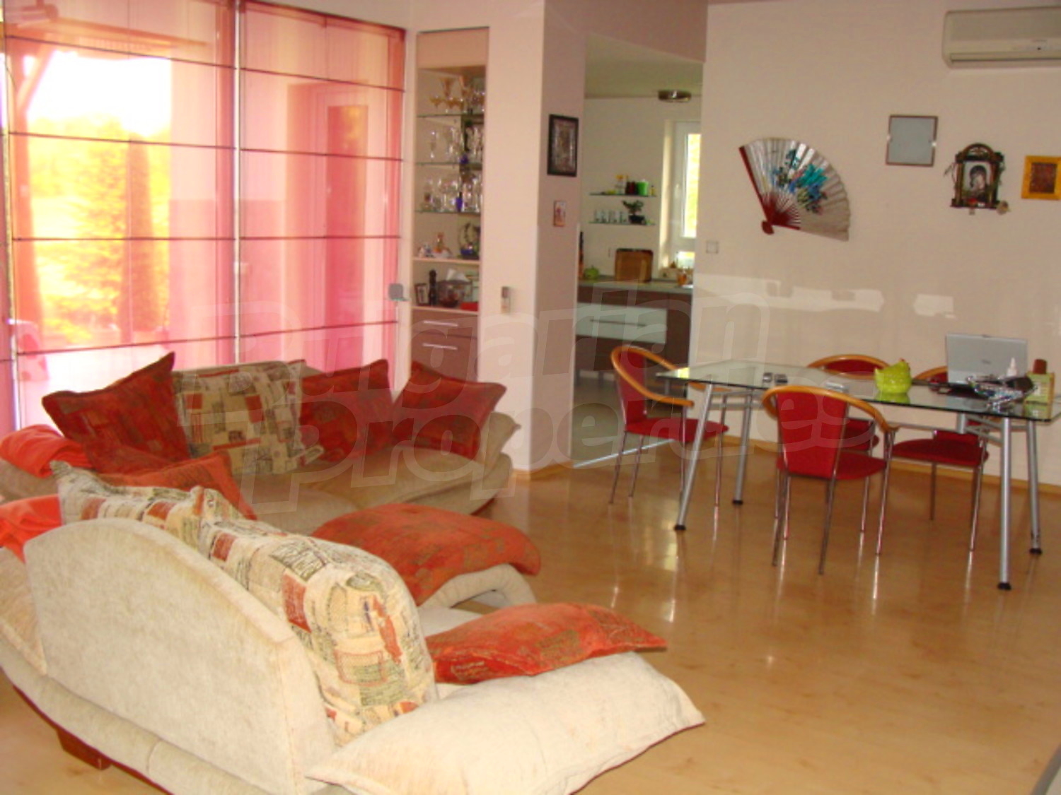 Gallery Picture 2