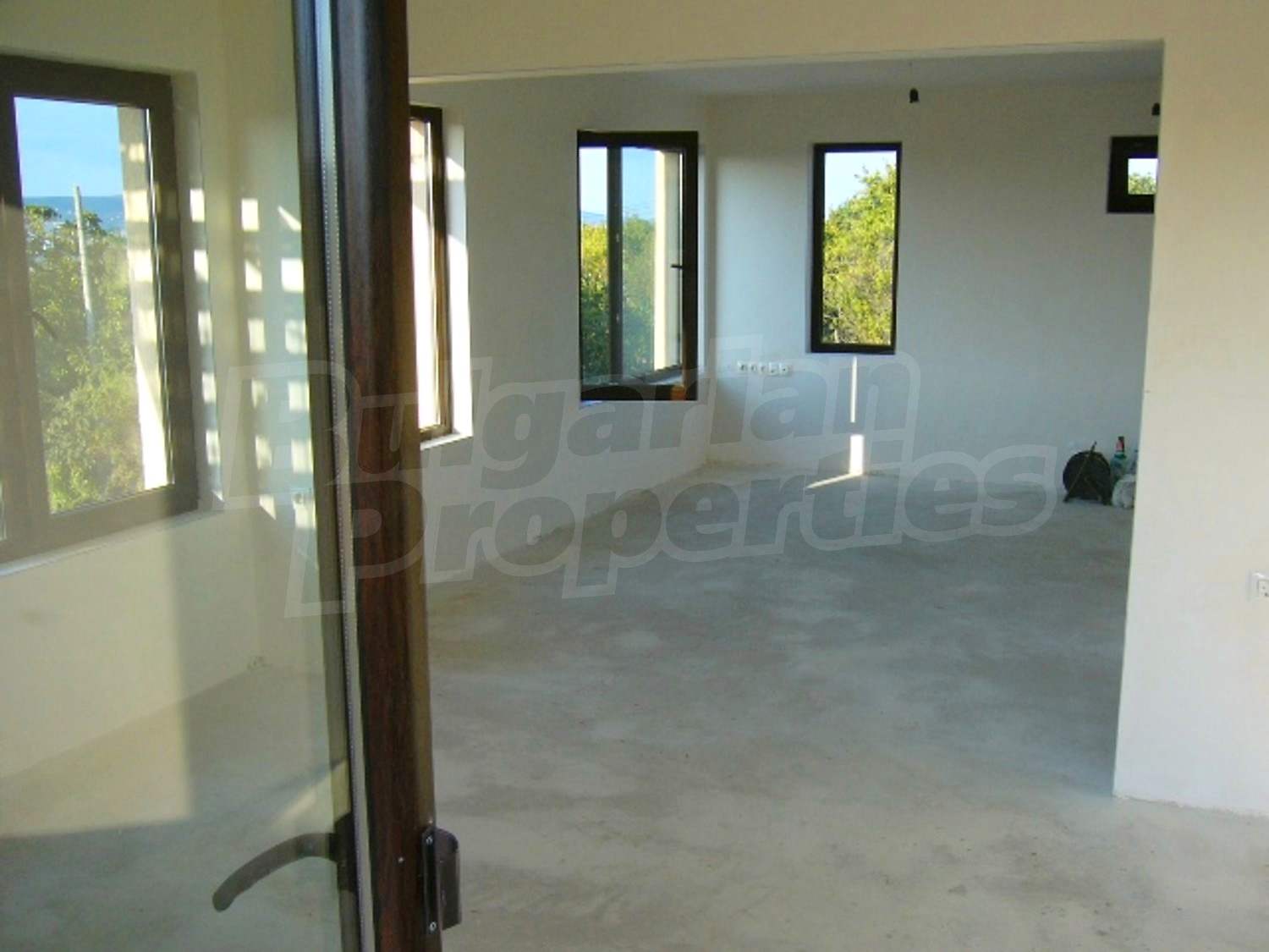 Gallery Picture 9