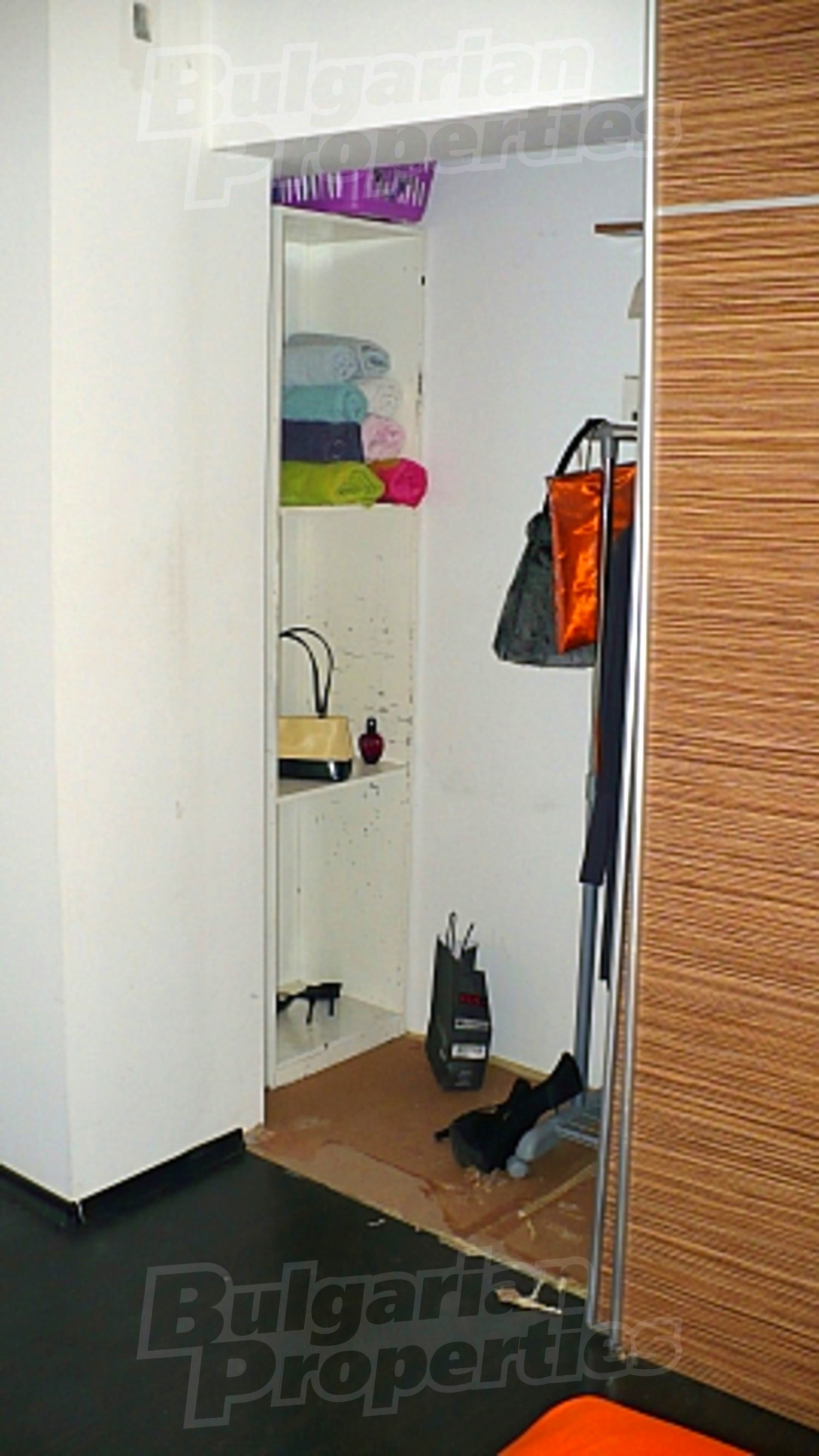 Gallery Picture 32
