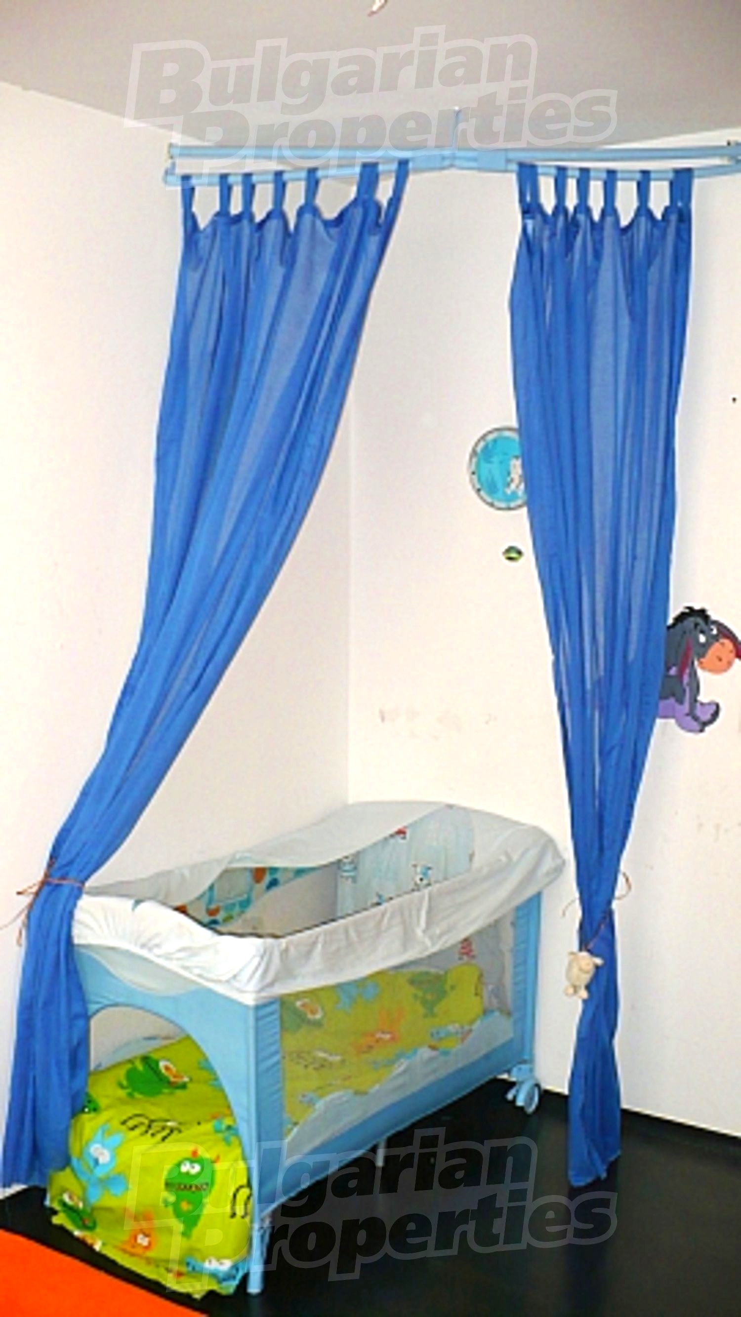 Gallery Picture 33