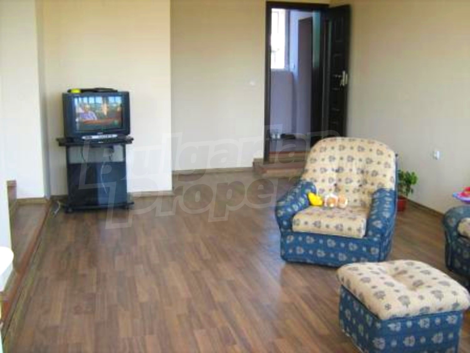 Gallery Picture 15