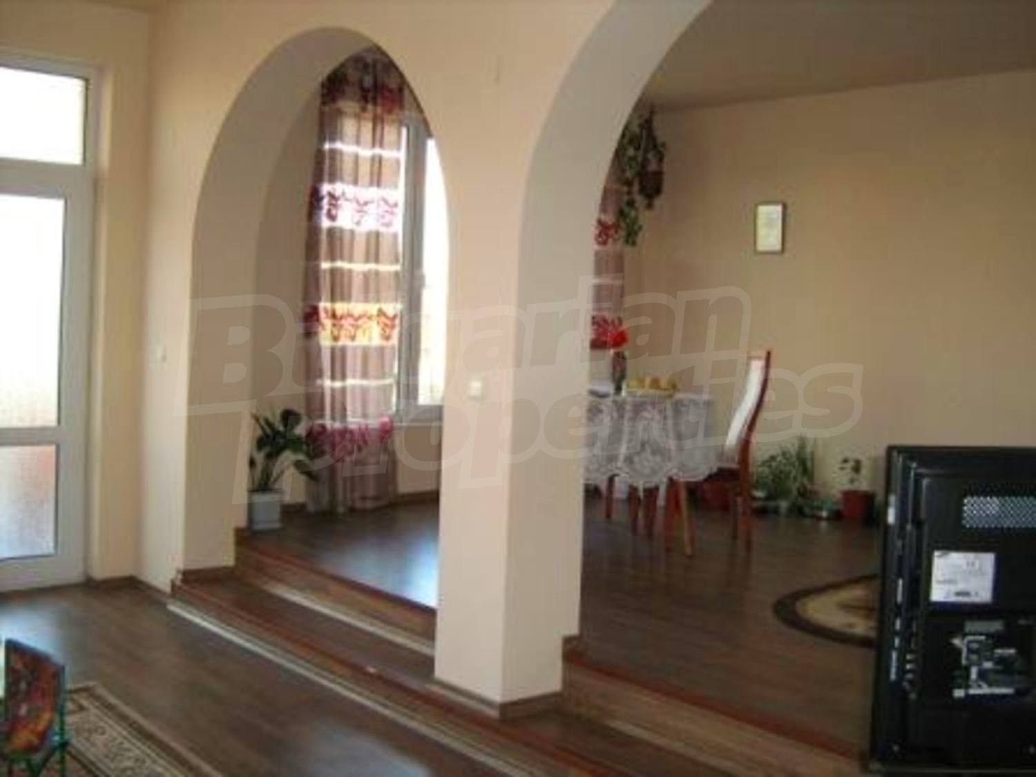 Gallery Picture 16