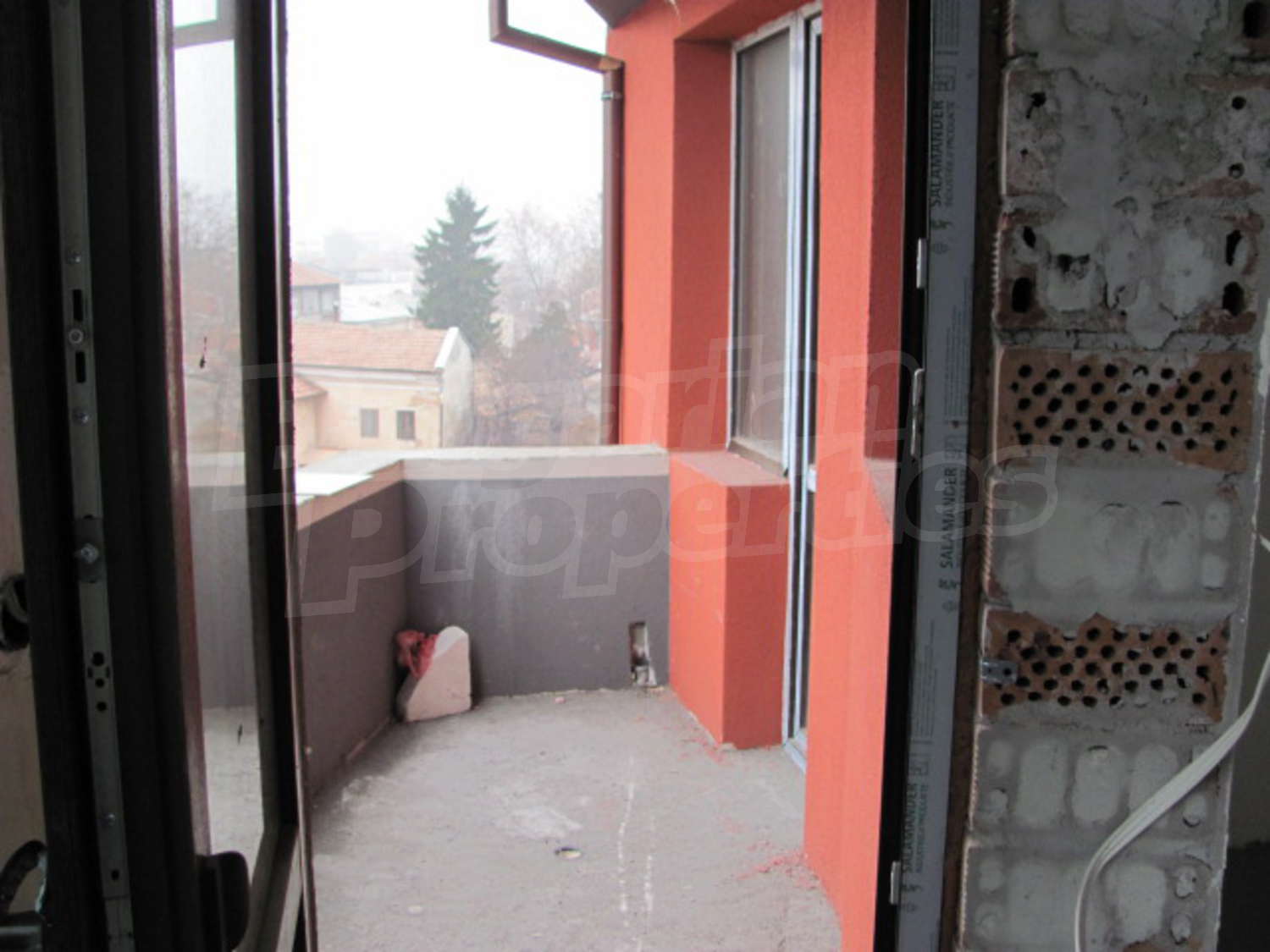 Gallery Picture 10