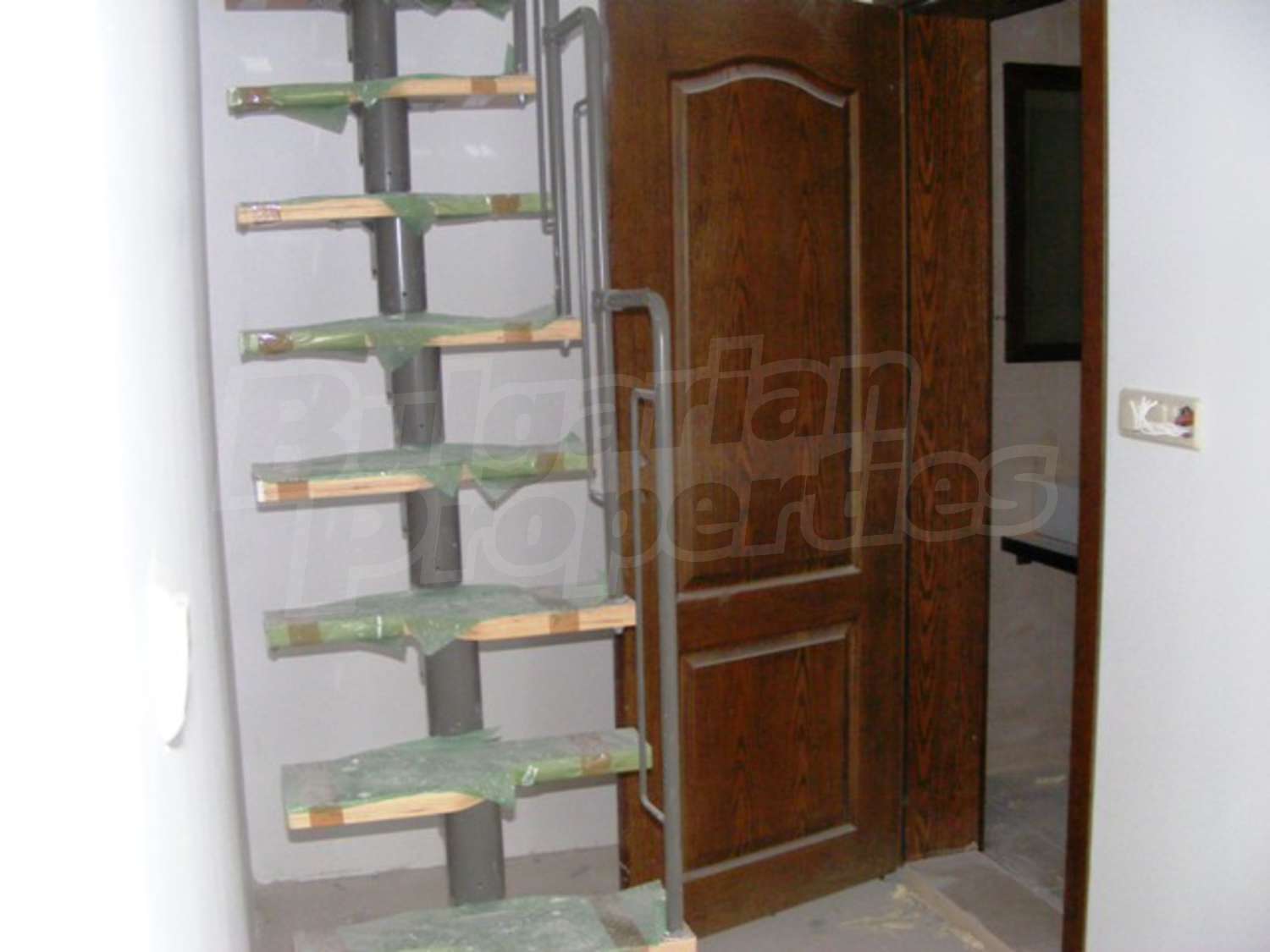 Gallery Picture 11