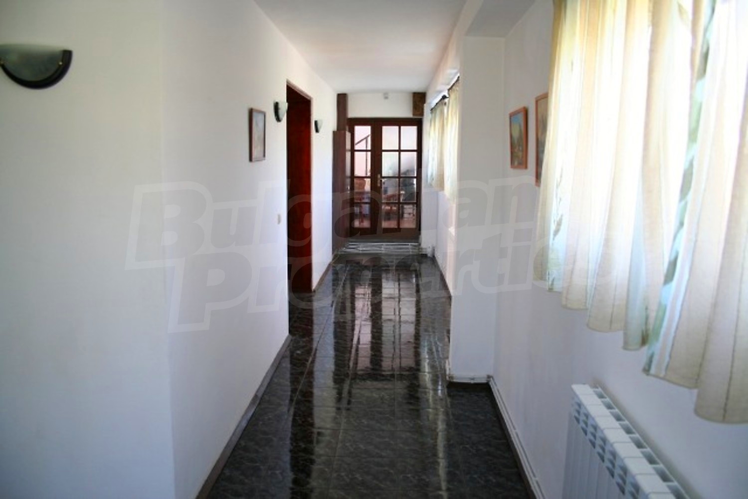 Gallery Picture 15