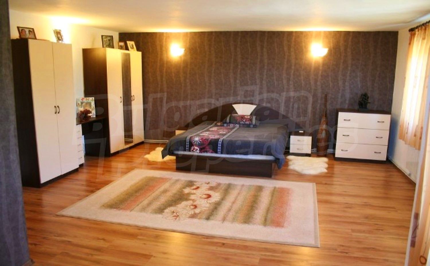 Gallery Picture 26