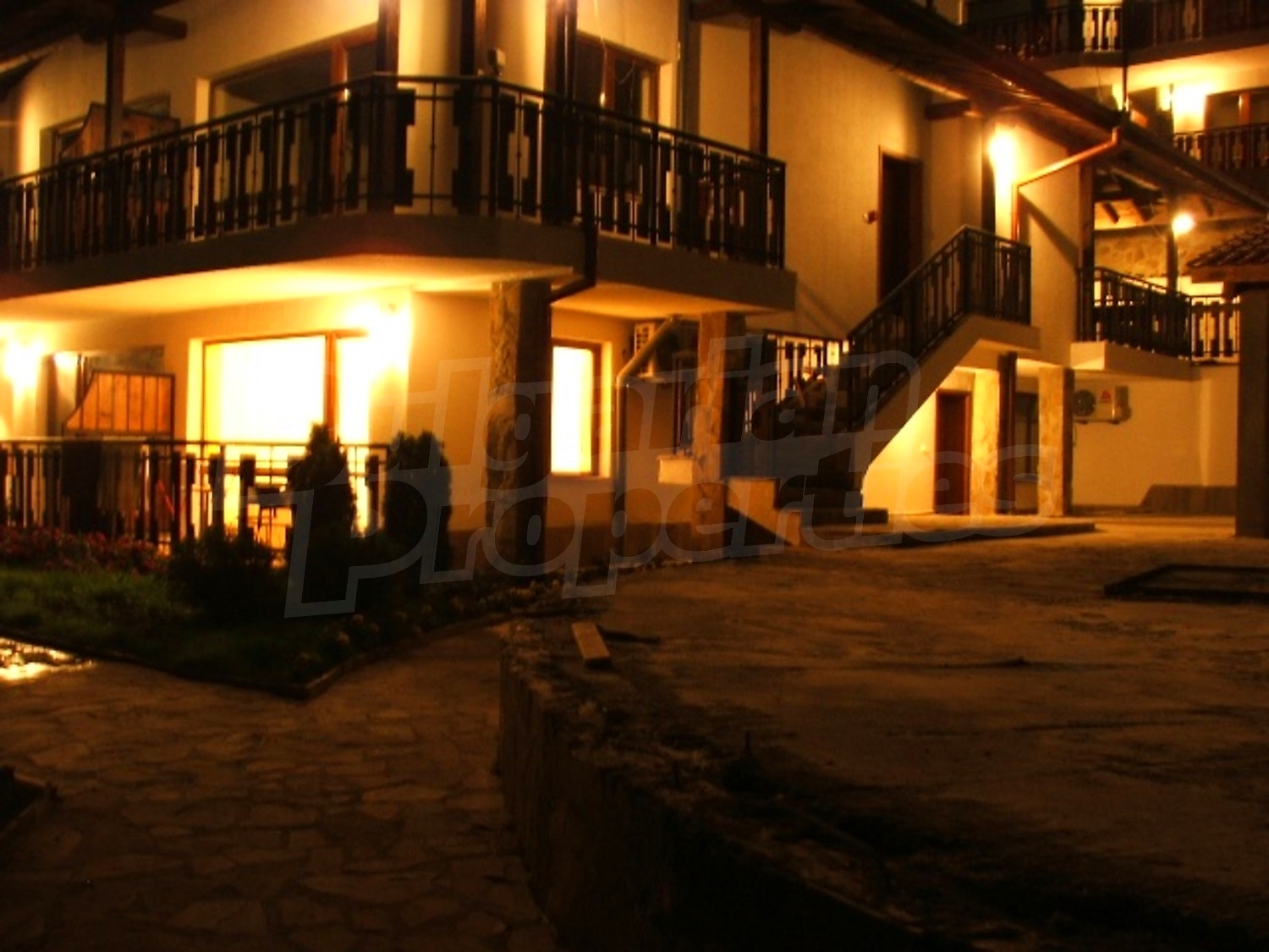 Gallery Picture 2