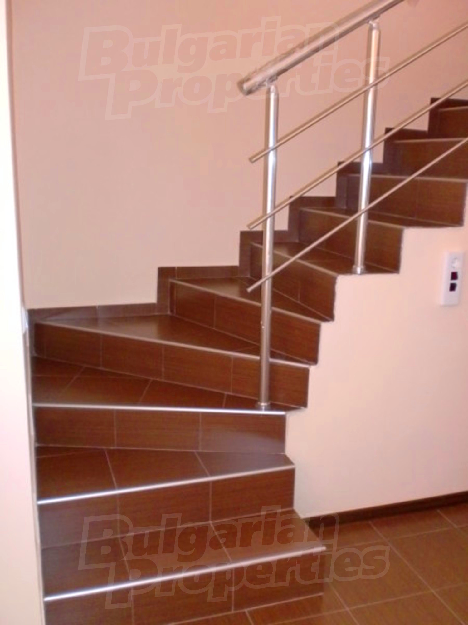 Gallery Picture 12