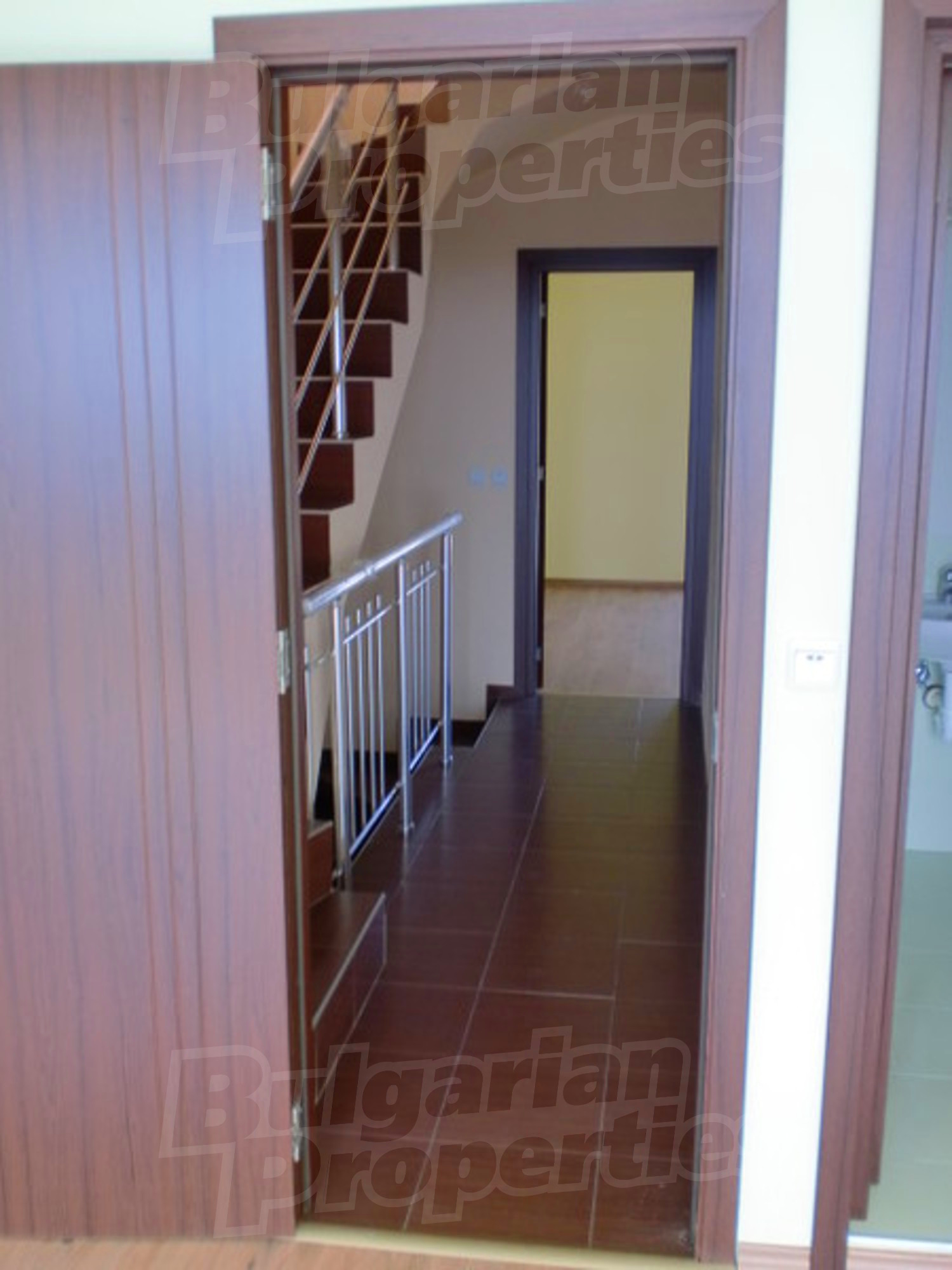 Gallery Picture 23