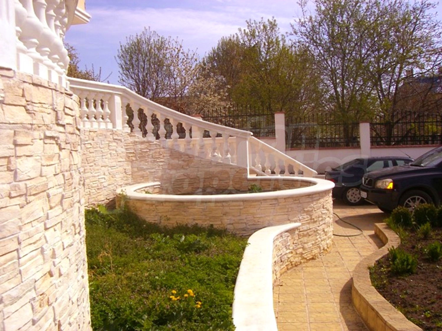 Gallery Picture 6