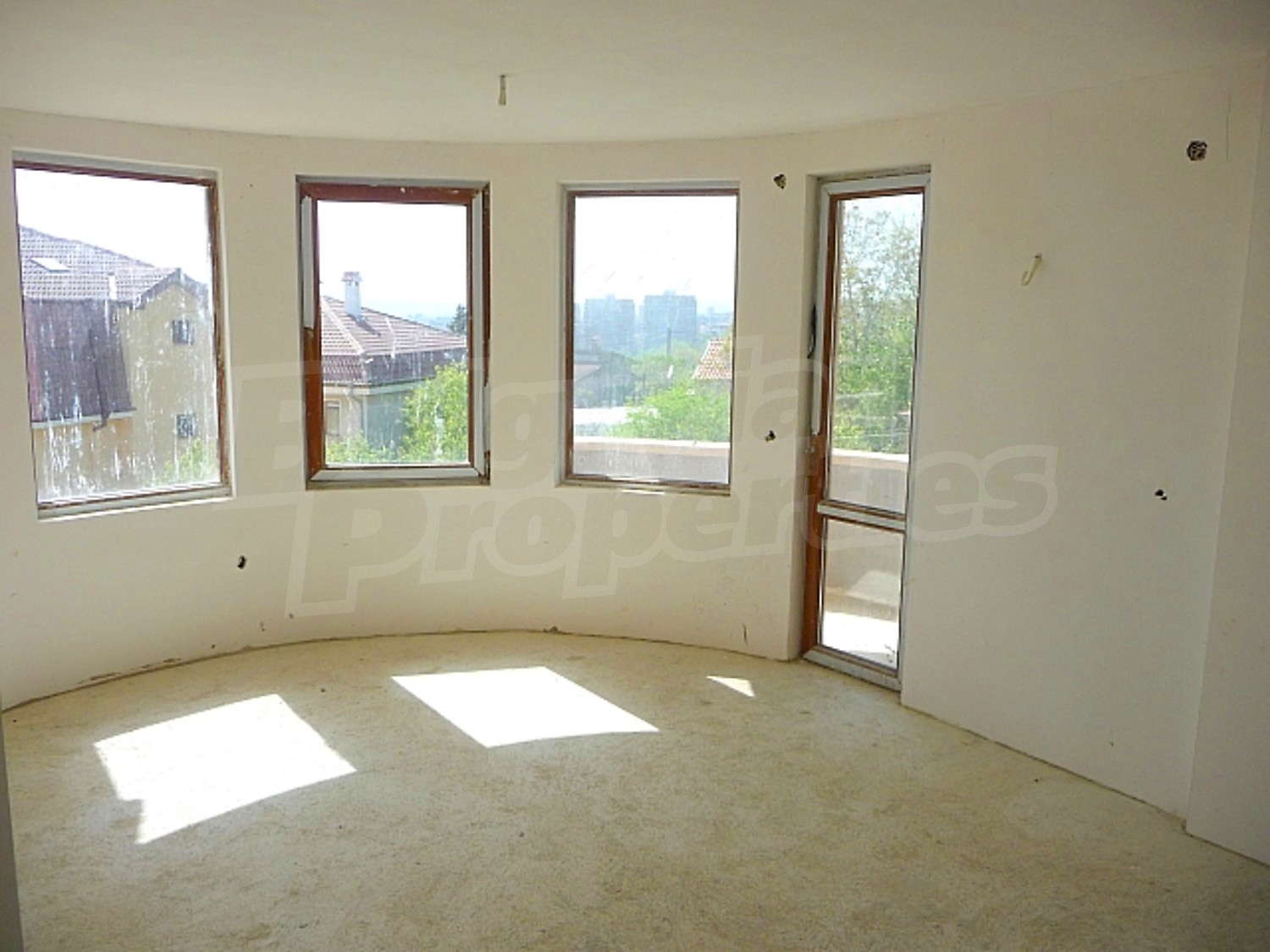 Gallery Picture 6