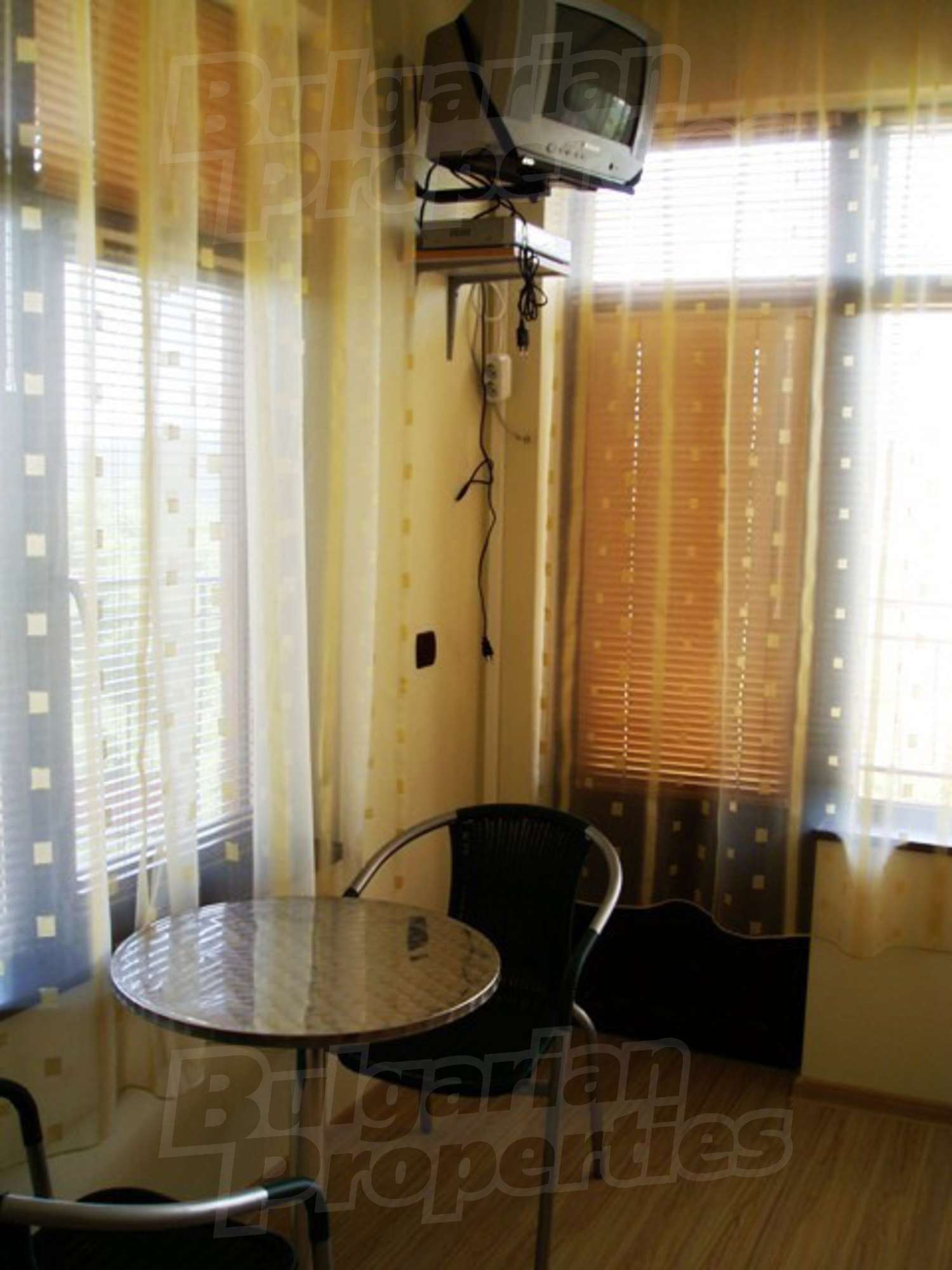 Gallery Picture 4