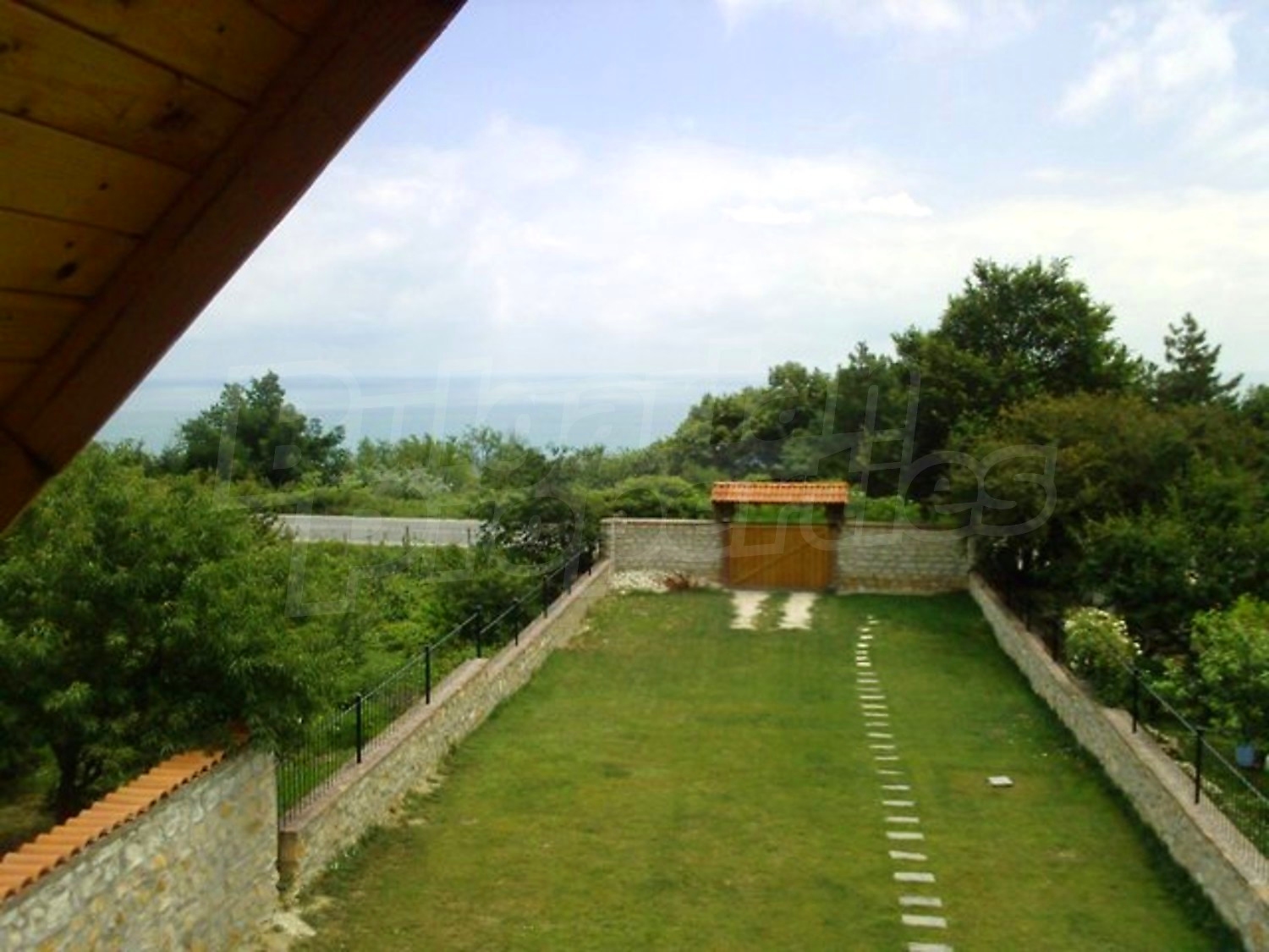 Gallery Picture 10