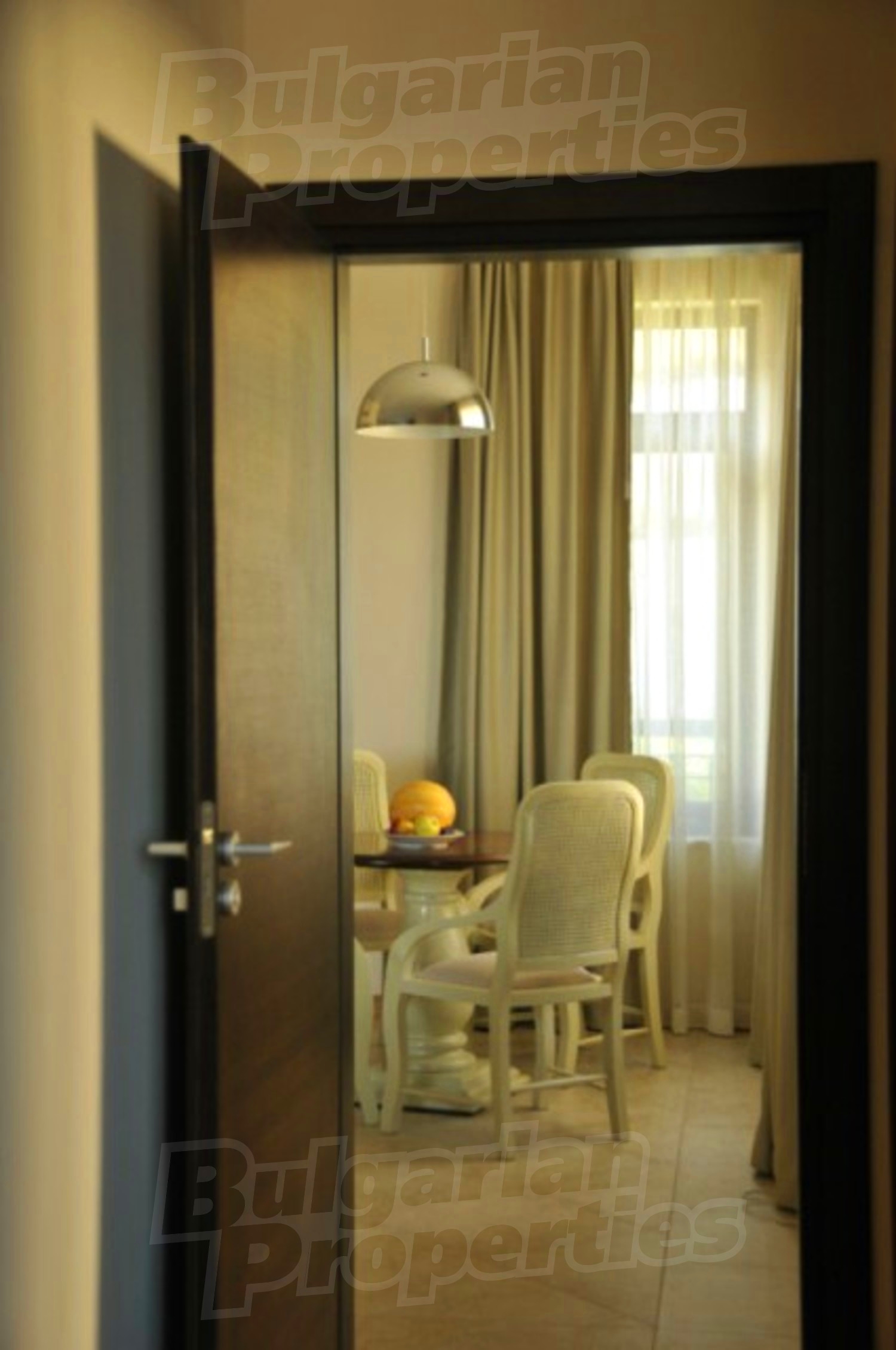 Gallery Picture 12
