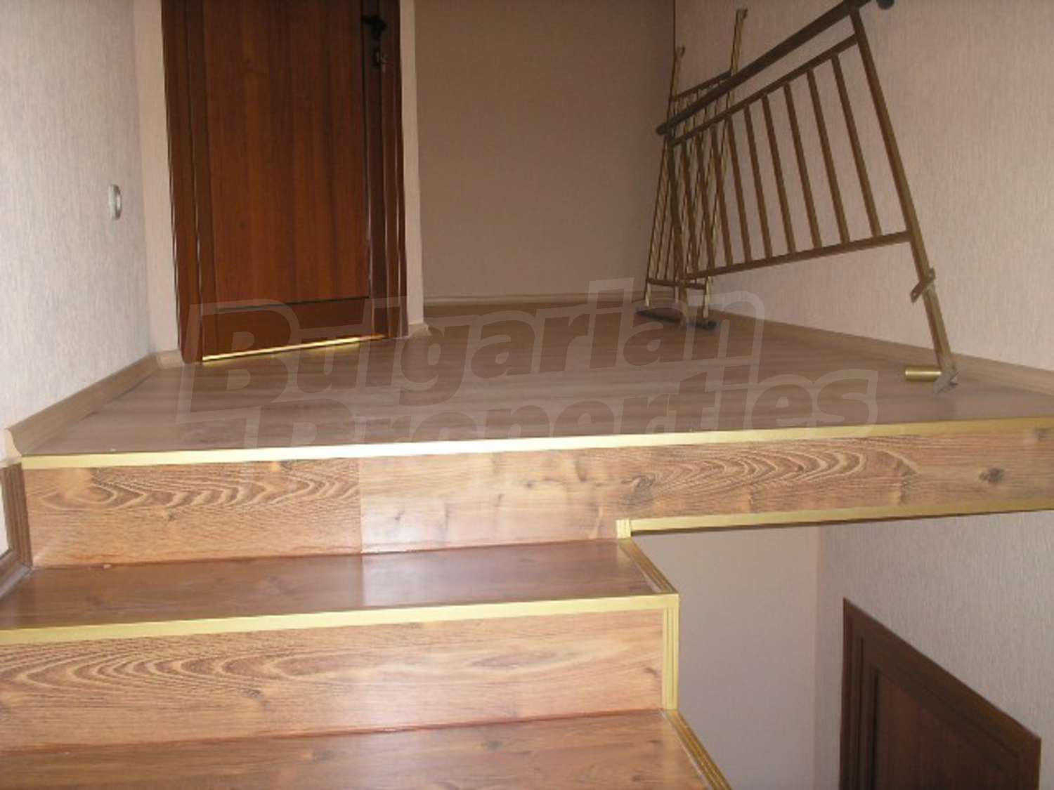 Gallery Picture 7