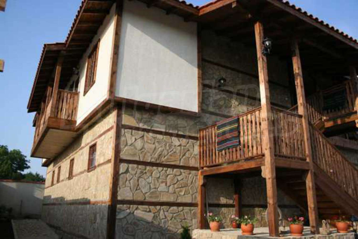 Gallery Picture 2