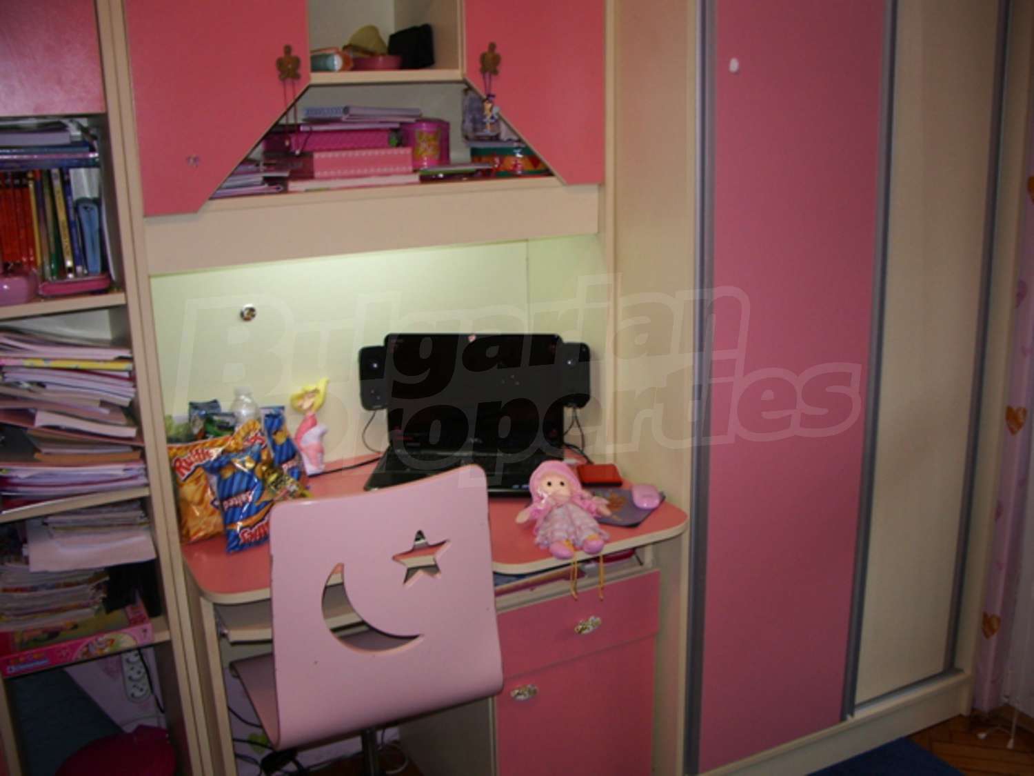 Gallery Picture 7