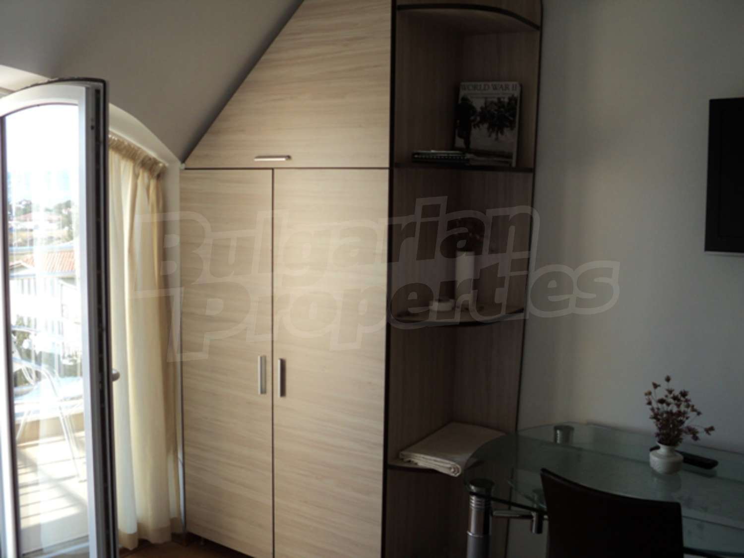 Gallery Picture 12