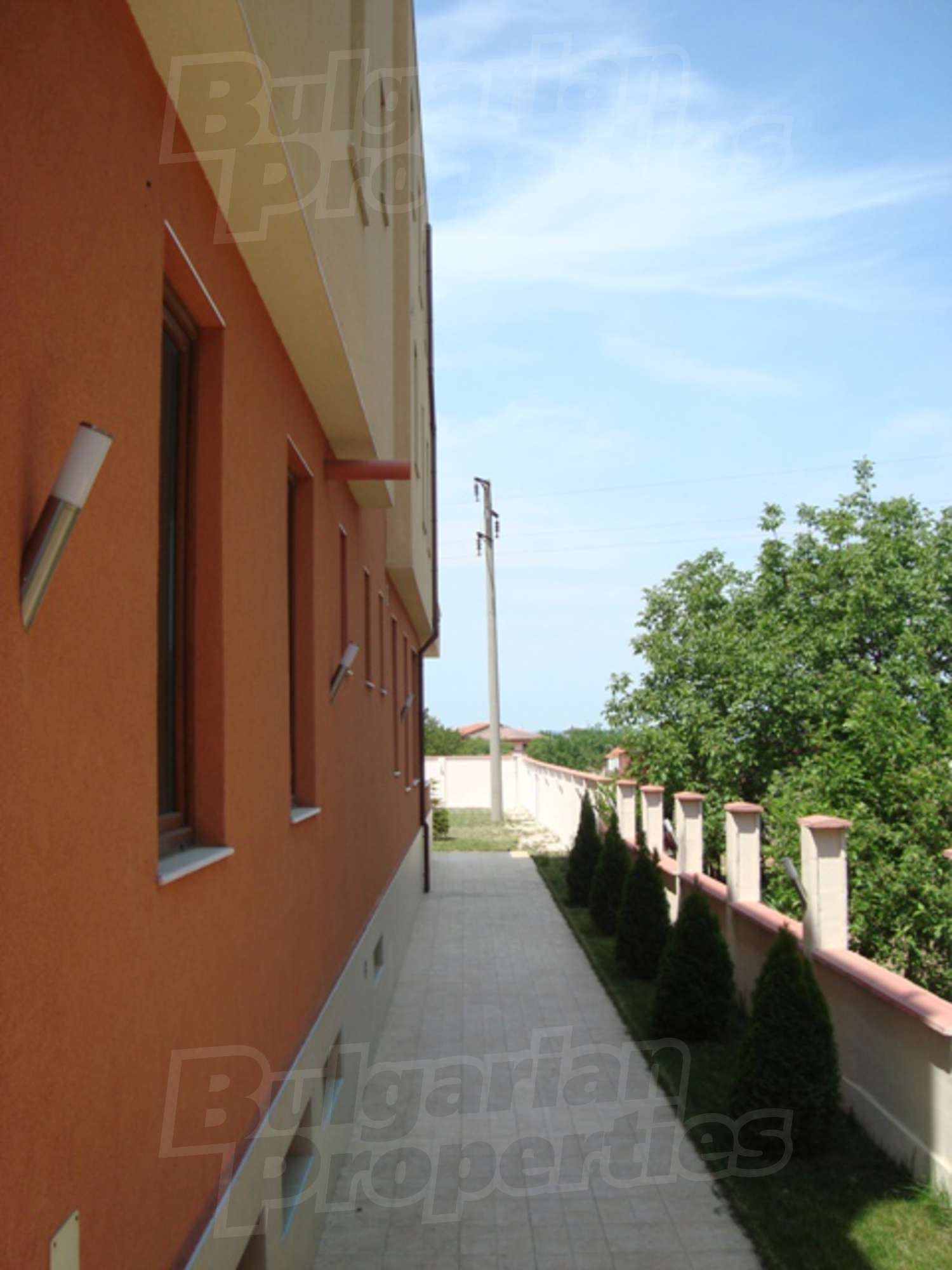 Gallery Picture 6