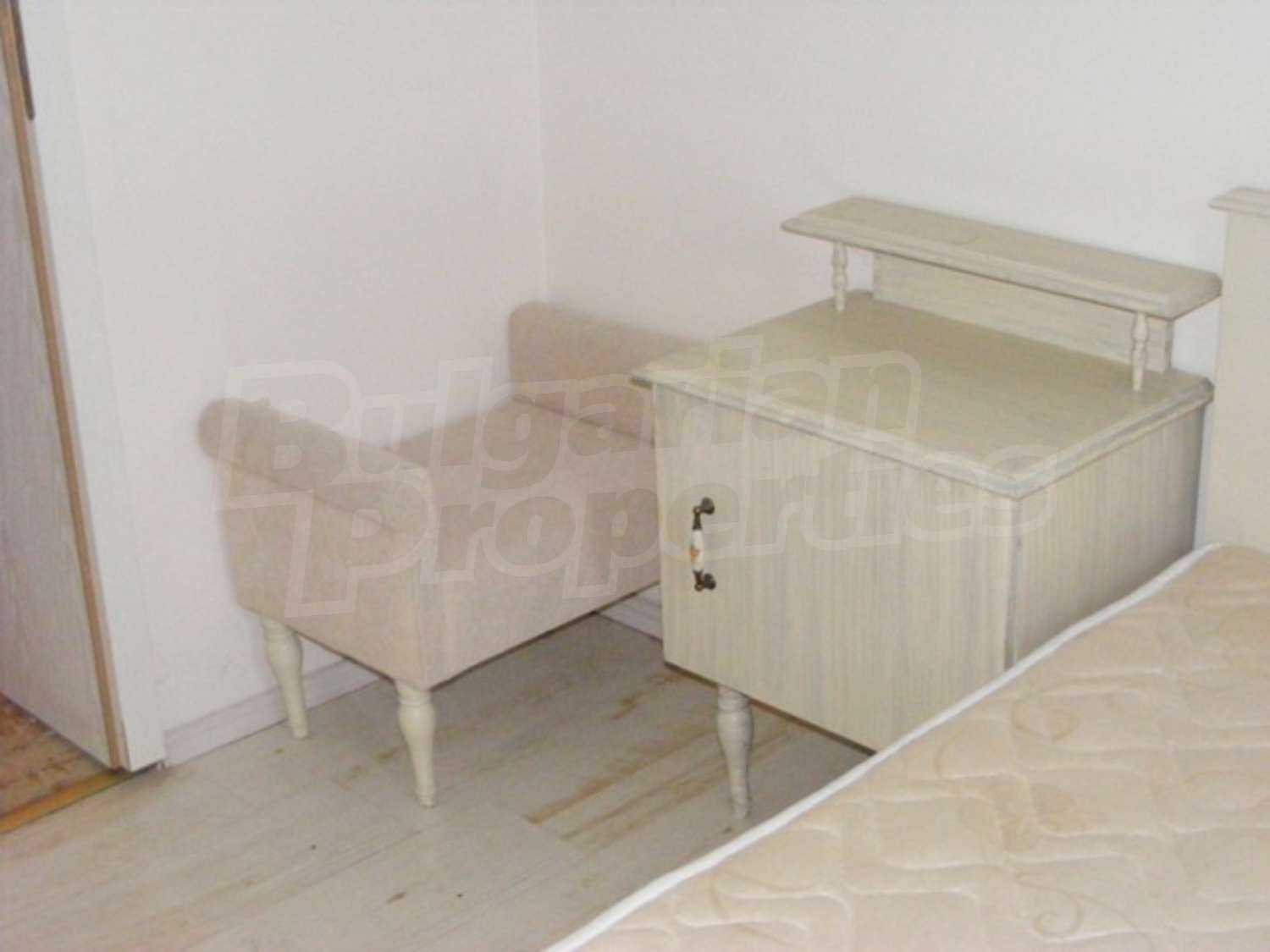 Gallery Picture 12
