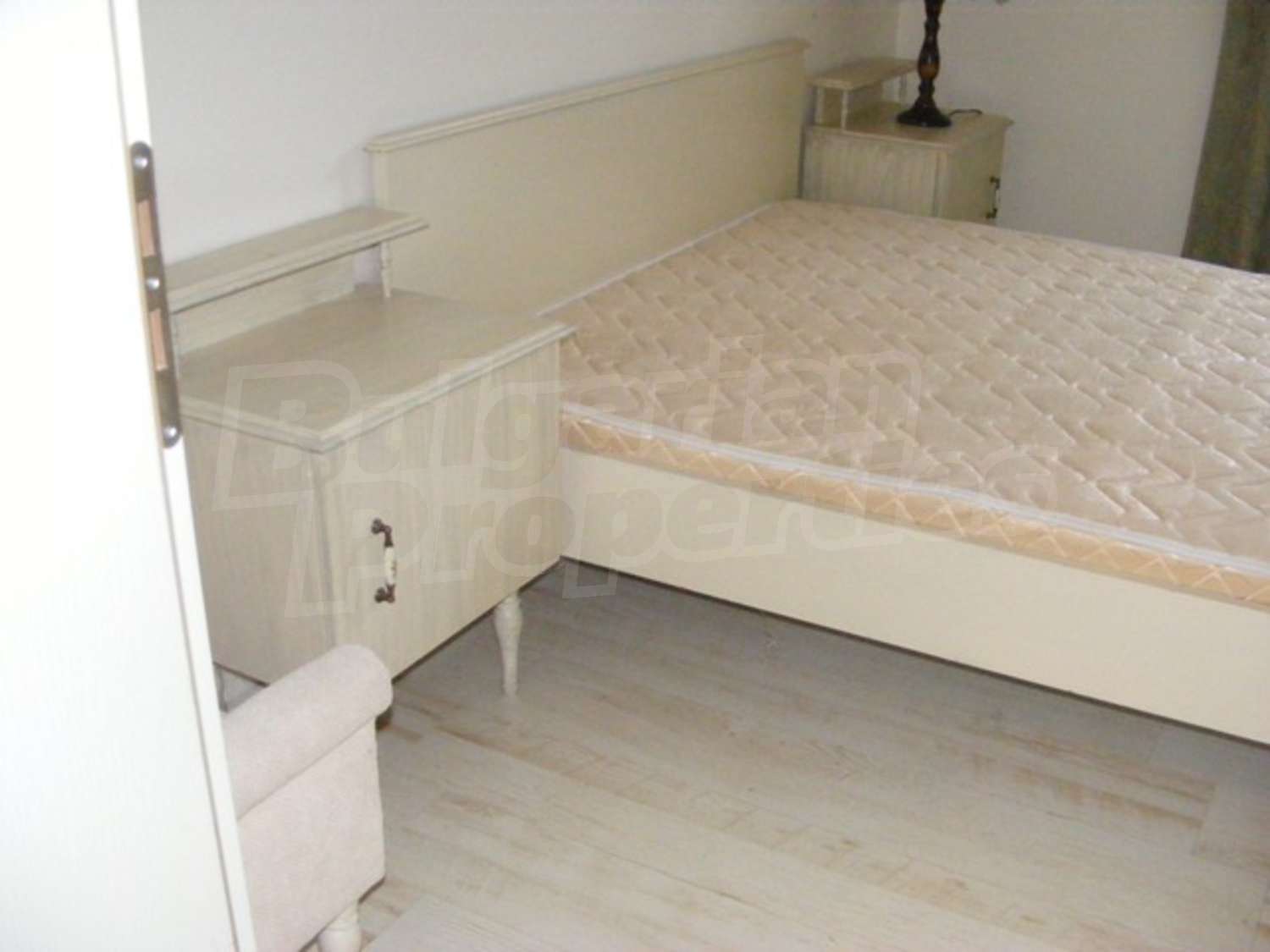 Gallery Picture 13