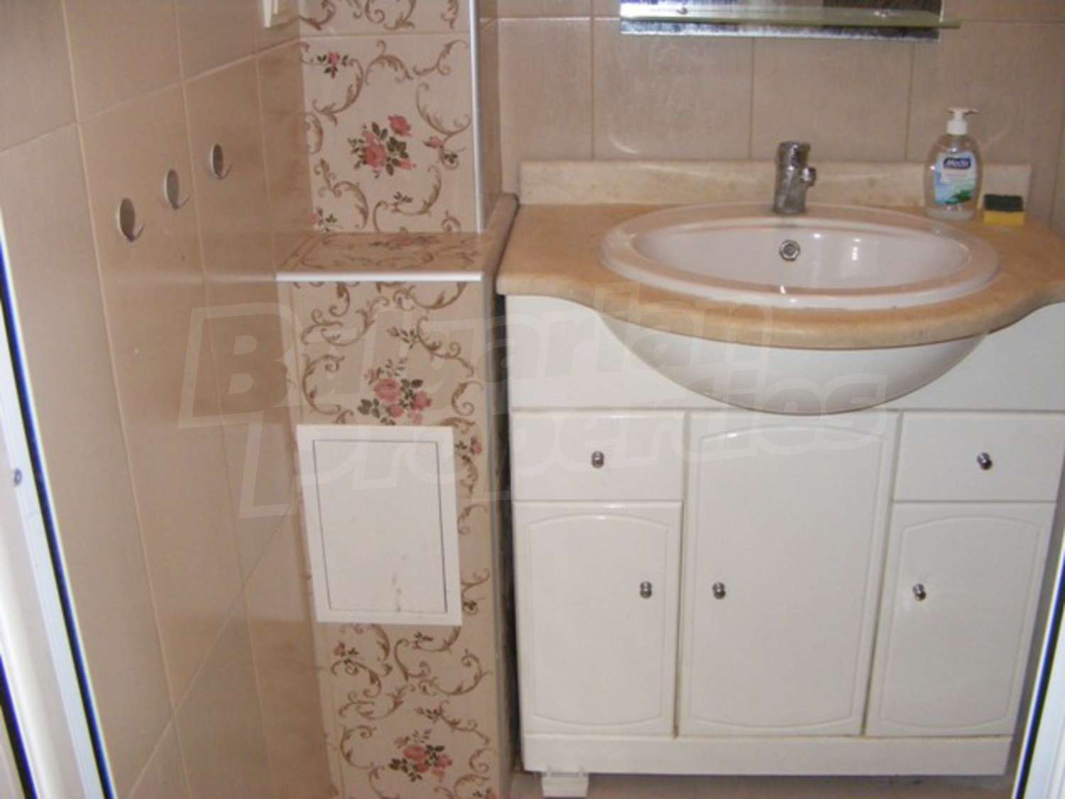 Gallery Picture 15