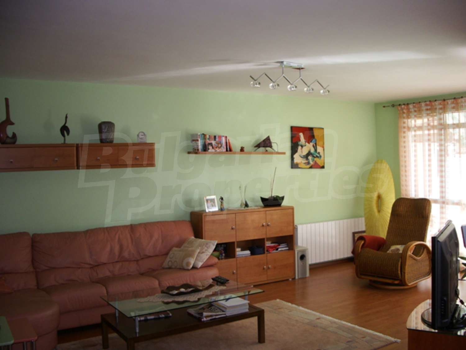 Gallery Picture 3
