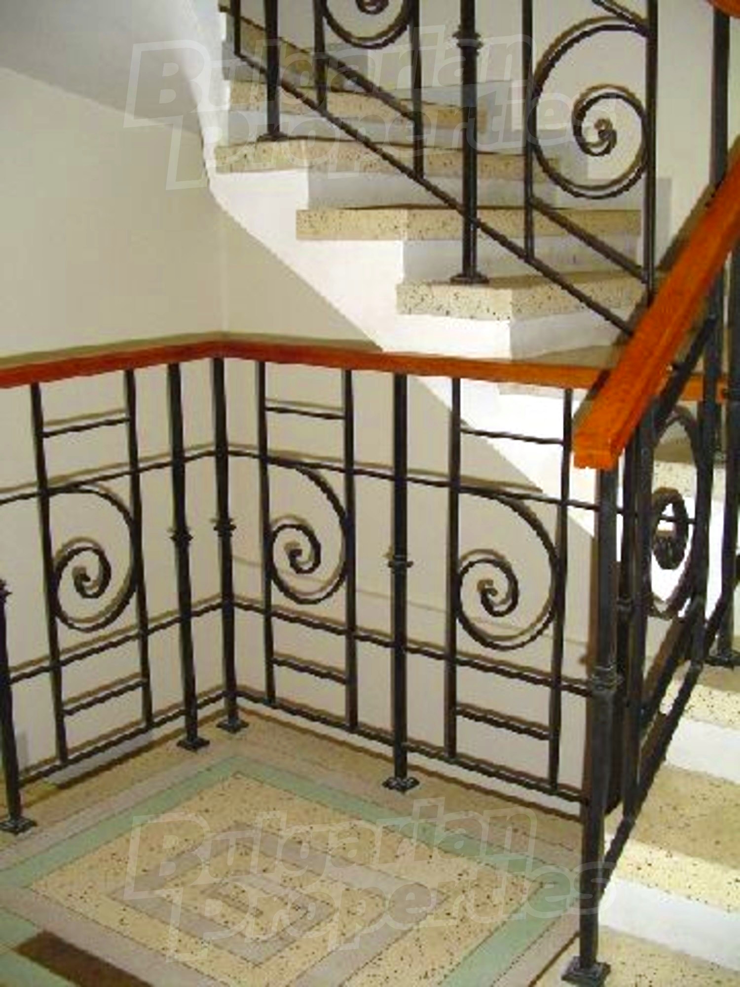 Gallery Picture 10
