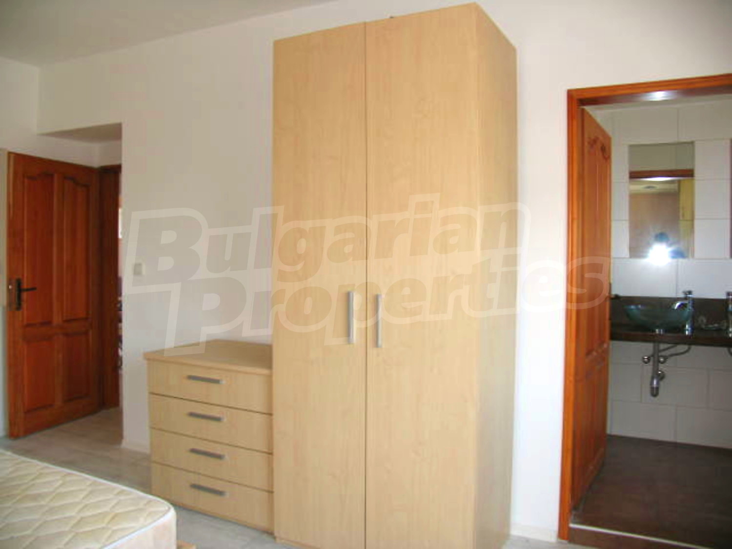 Gallery Picture 8
