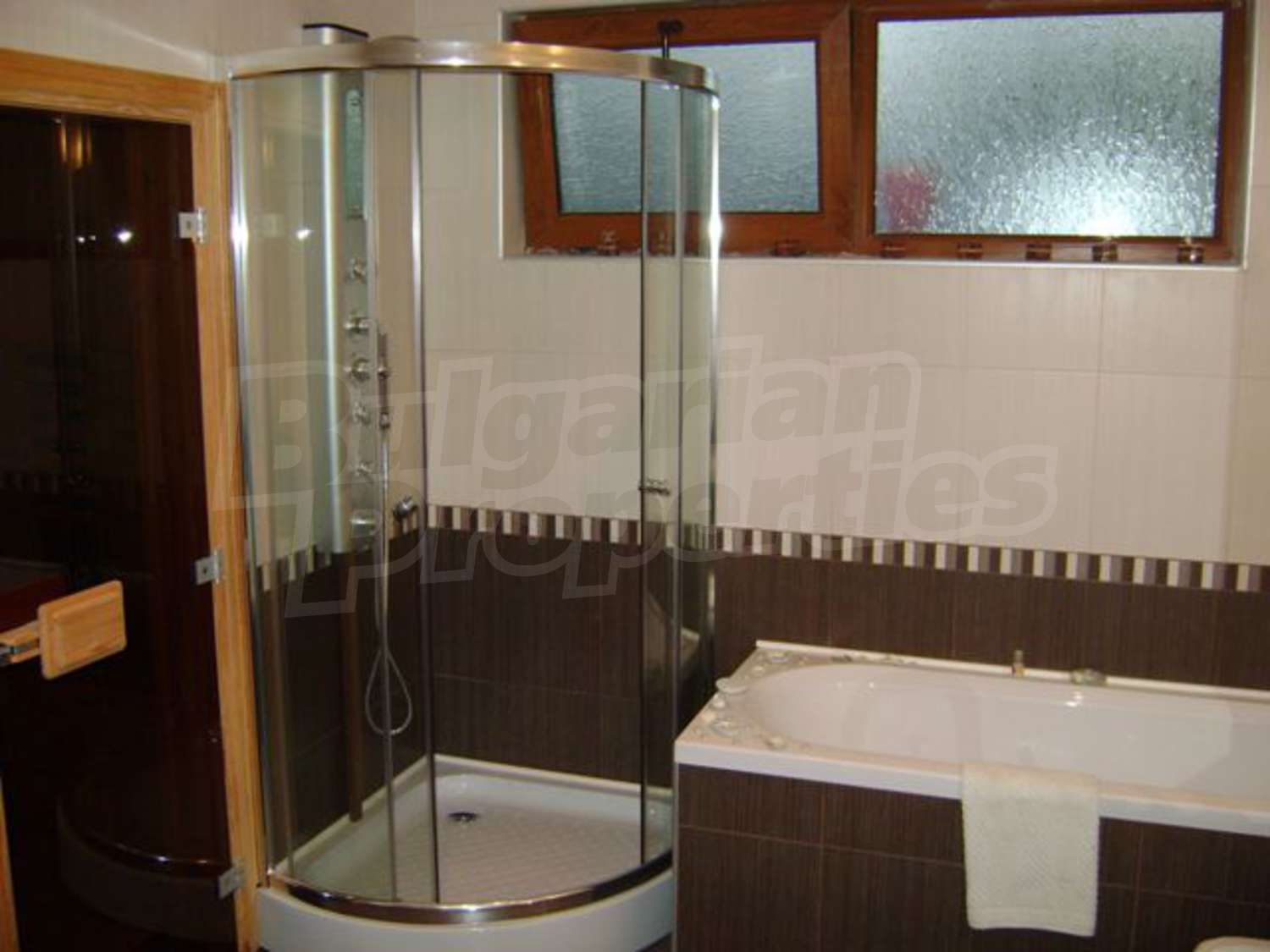 Gallery Picture 10