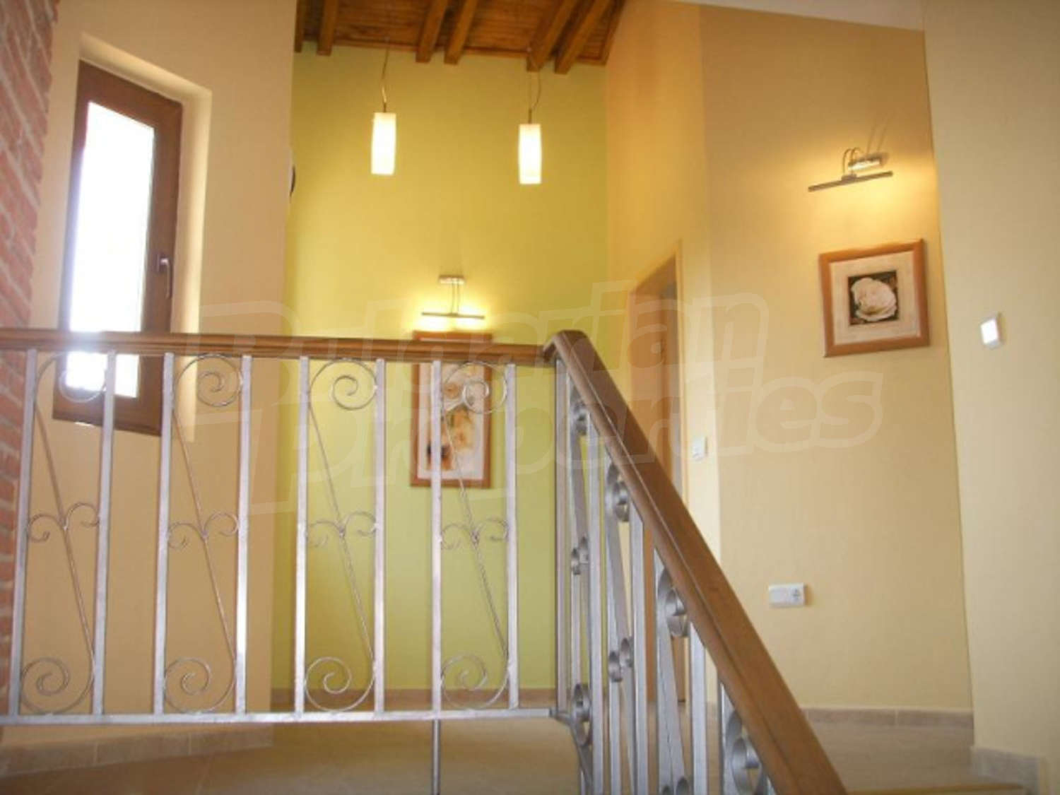Gallery Picture 14