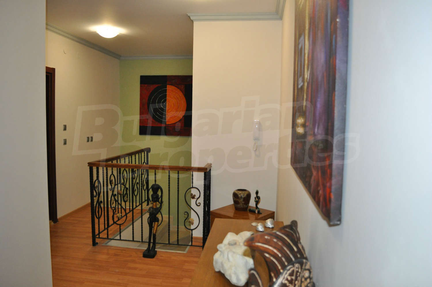 Gallery Picture 15