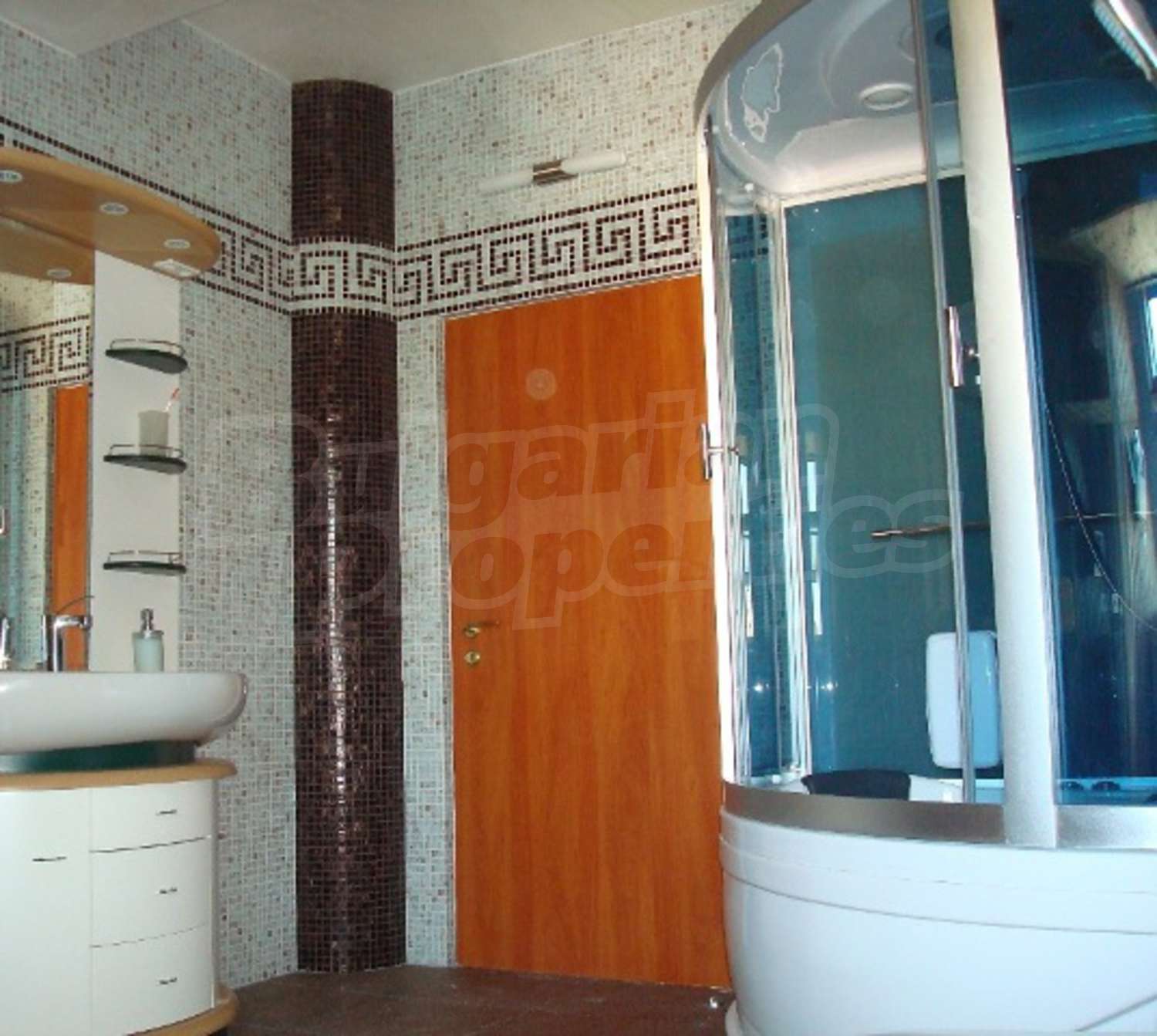 Gallery Picture 17