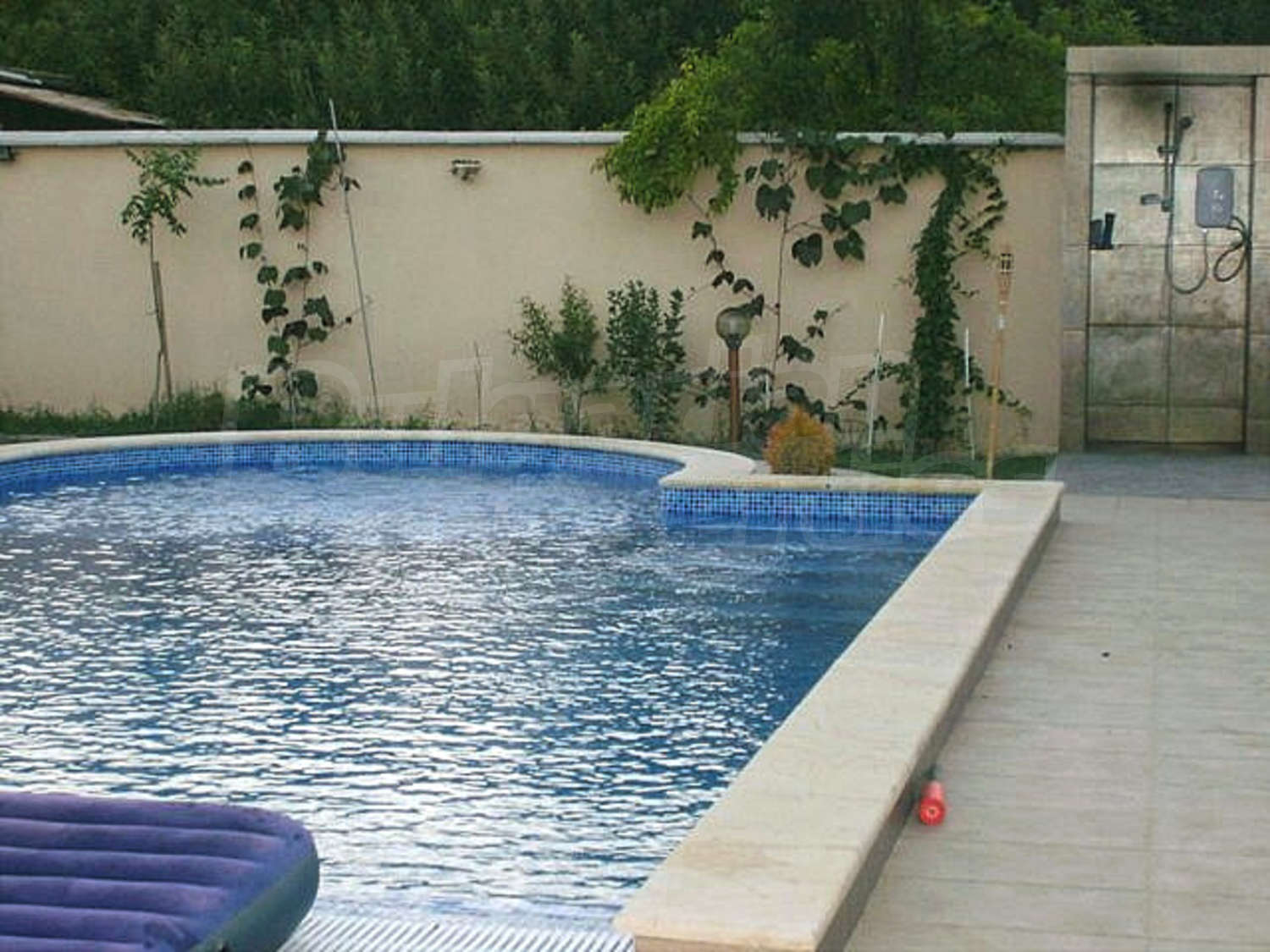 Gallery Picture 12