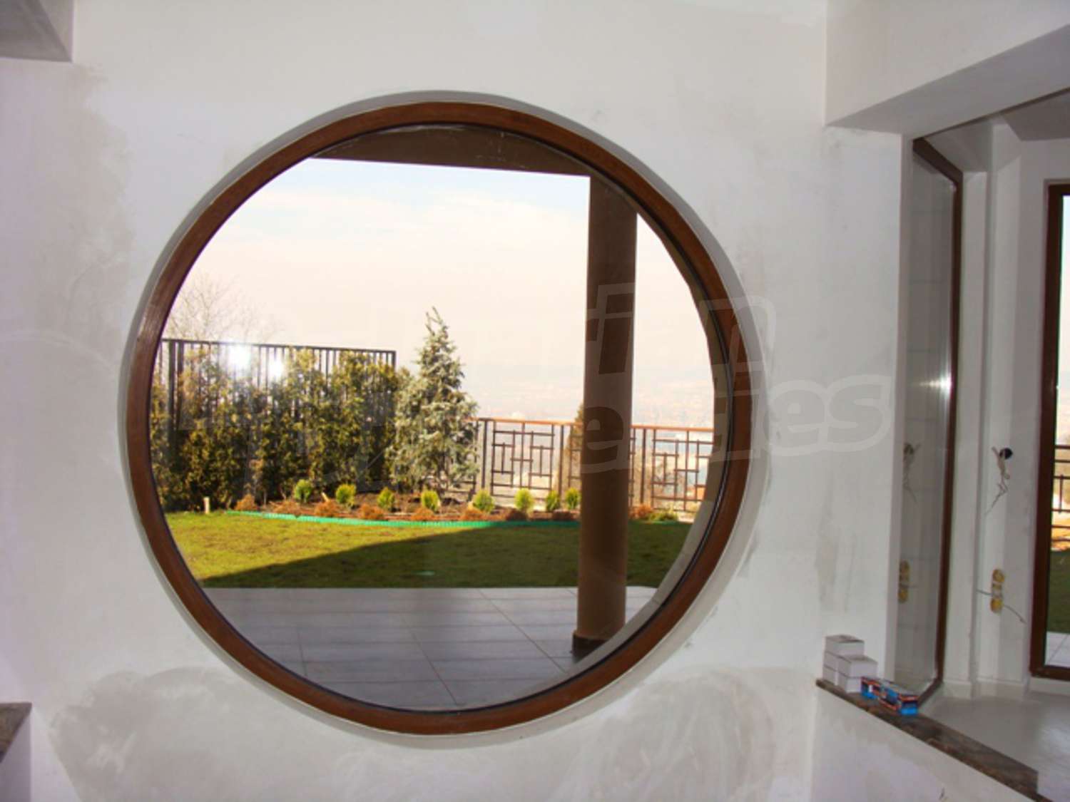 Gallery Picture 16