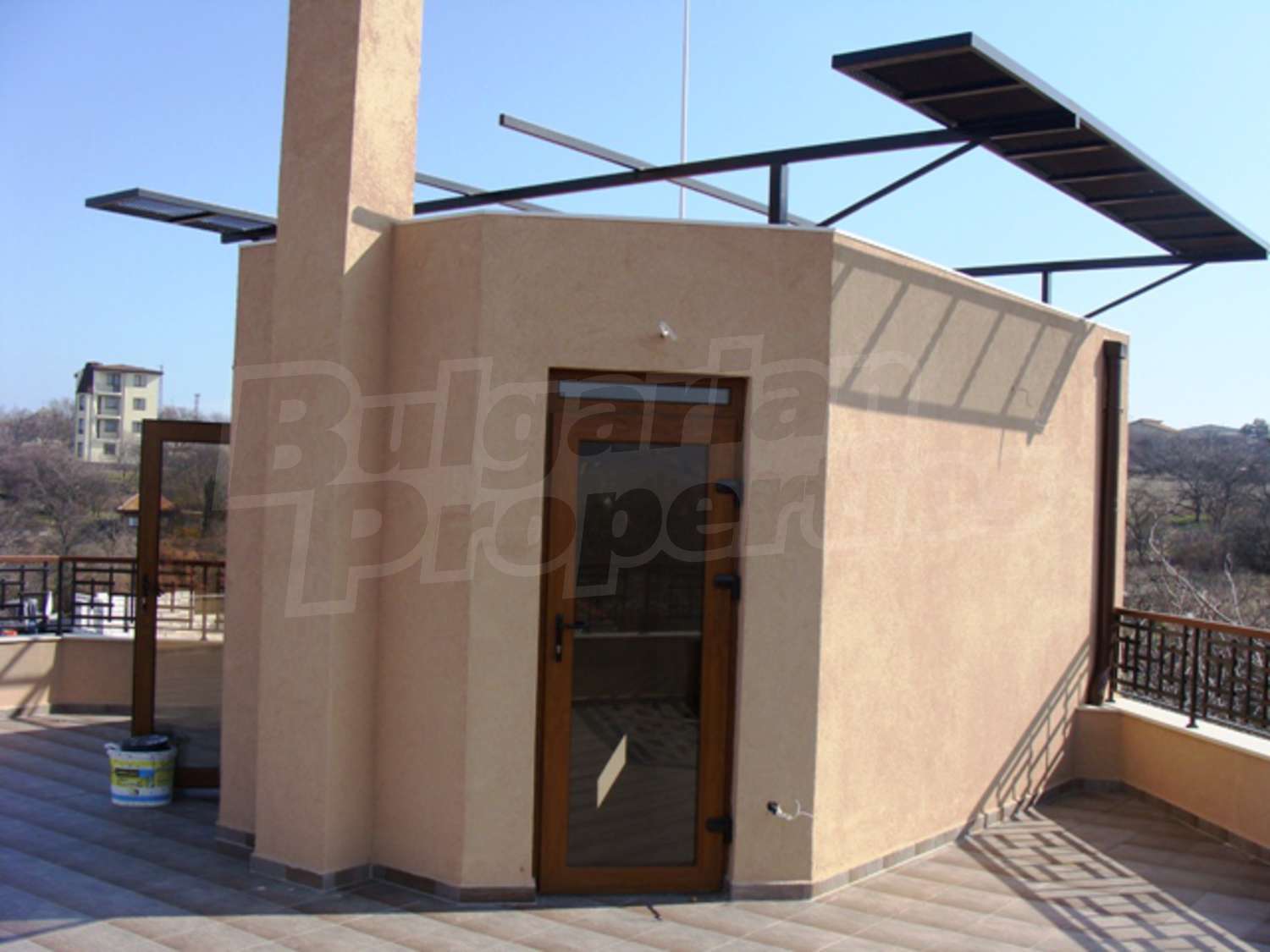 Gallery Picture 37