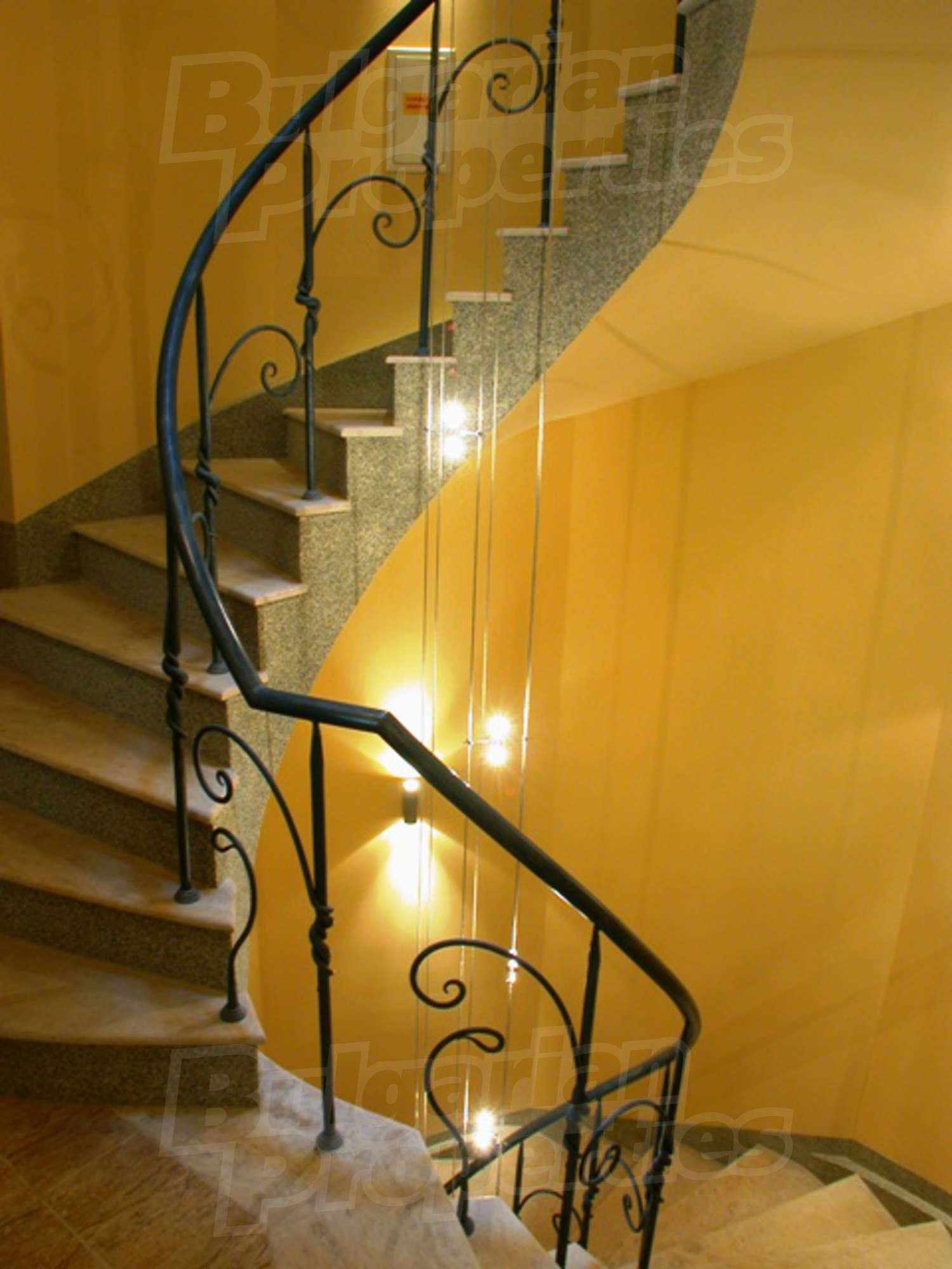 Gallery Picture 4