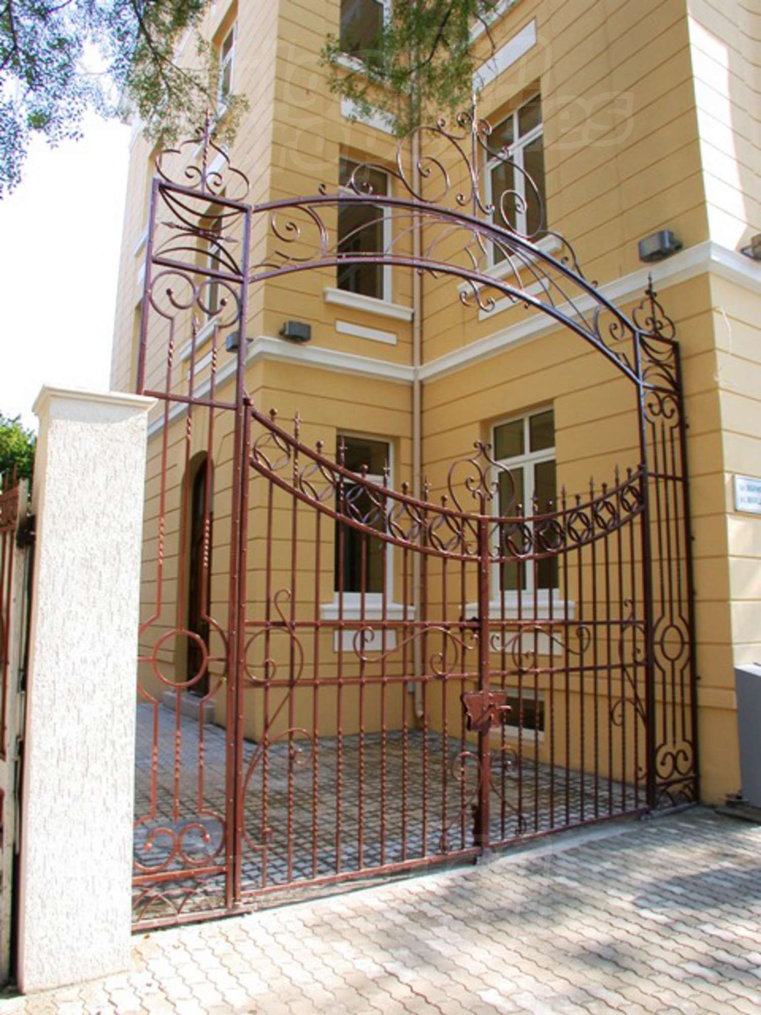 Gallery Picture 7