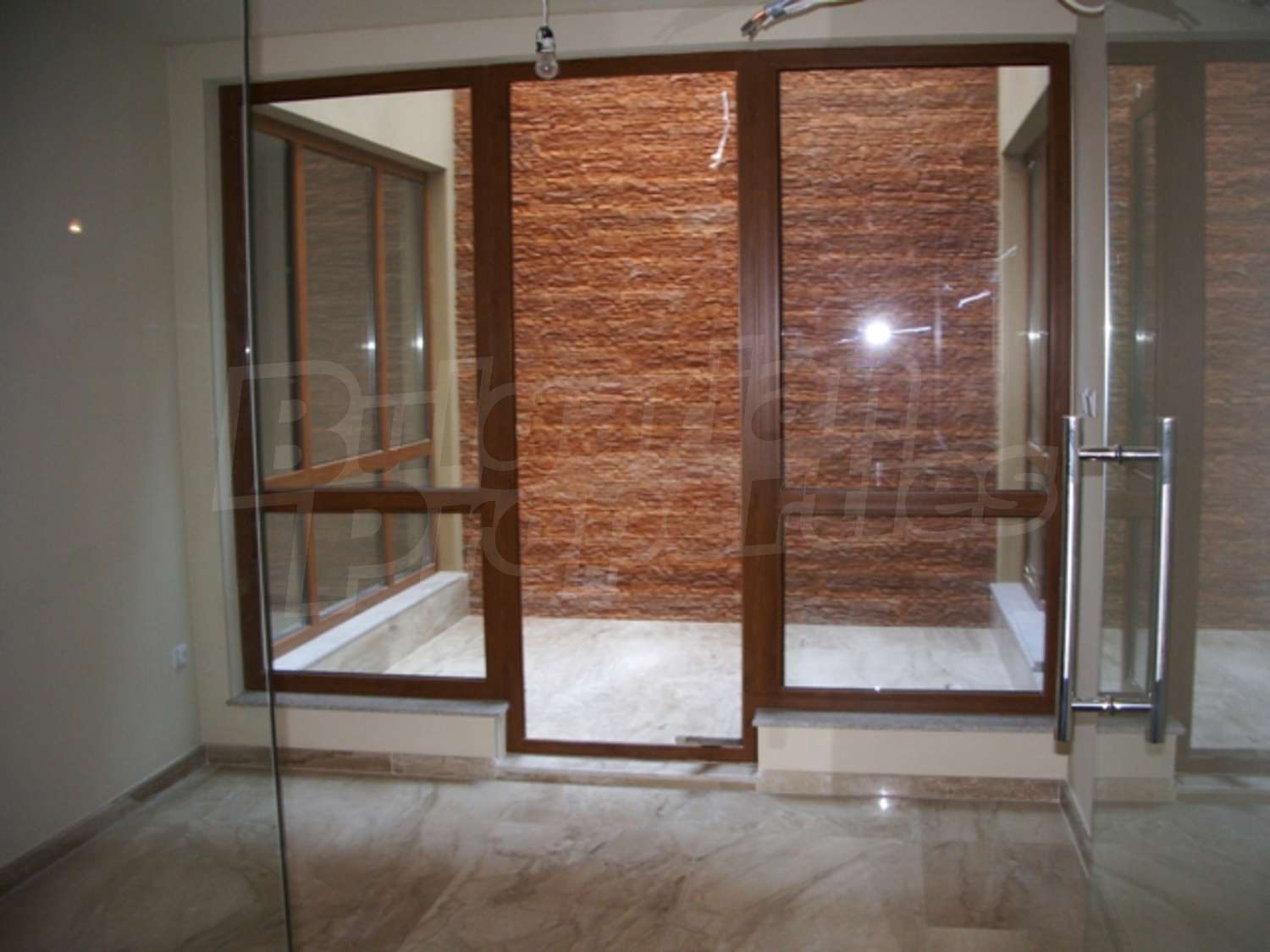 Gallery Picture 7