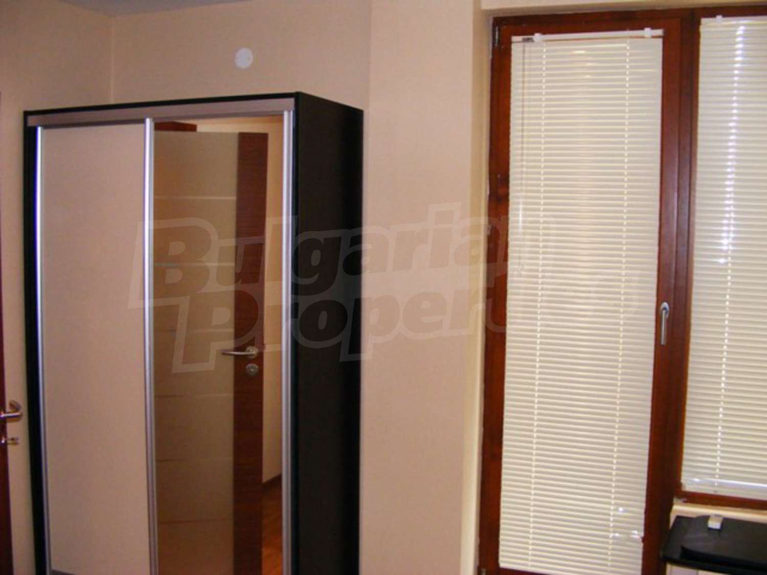 Gallery Picture 10