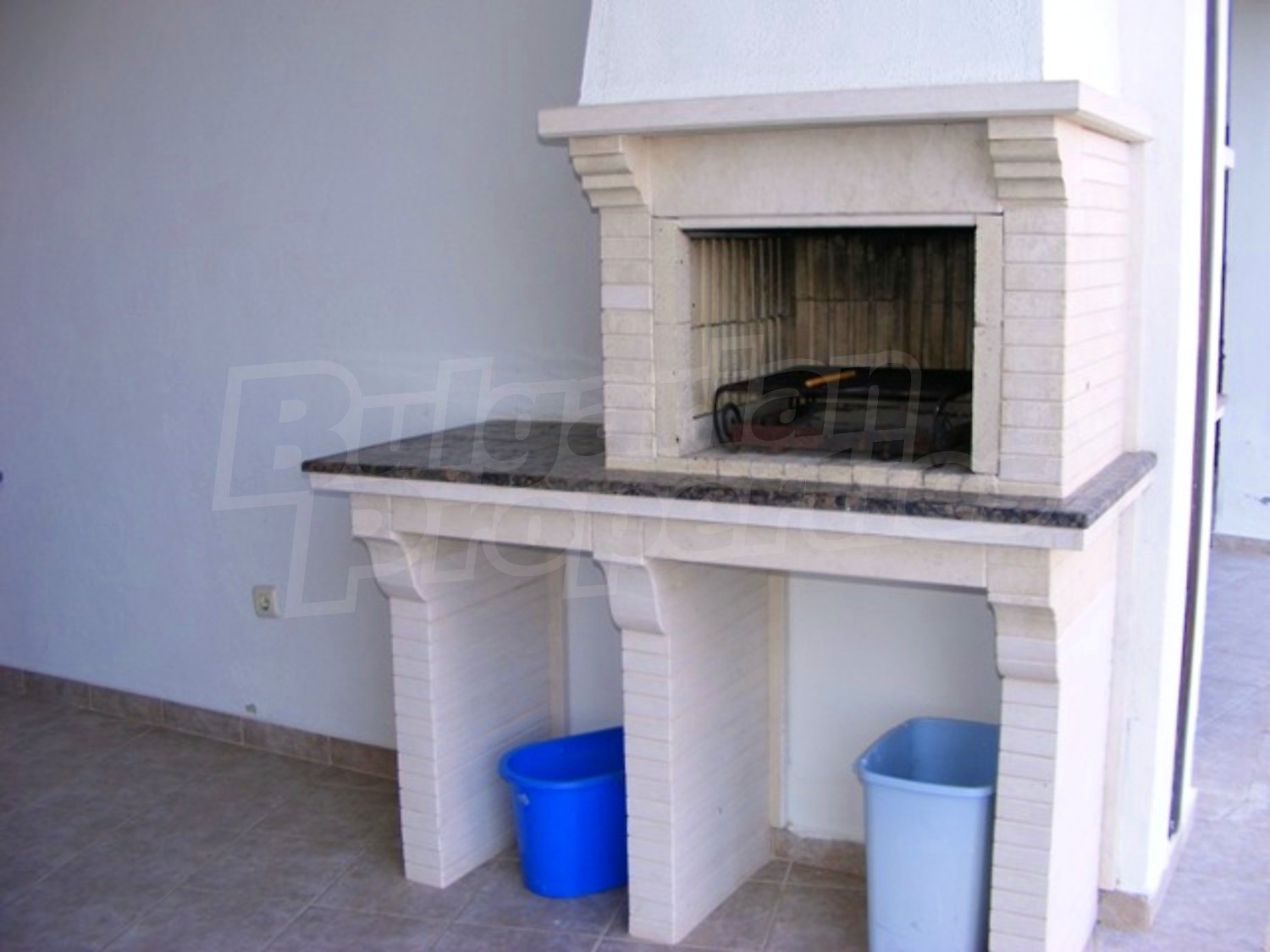 Gallery Picture 16