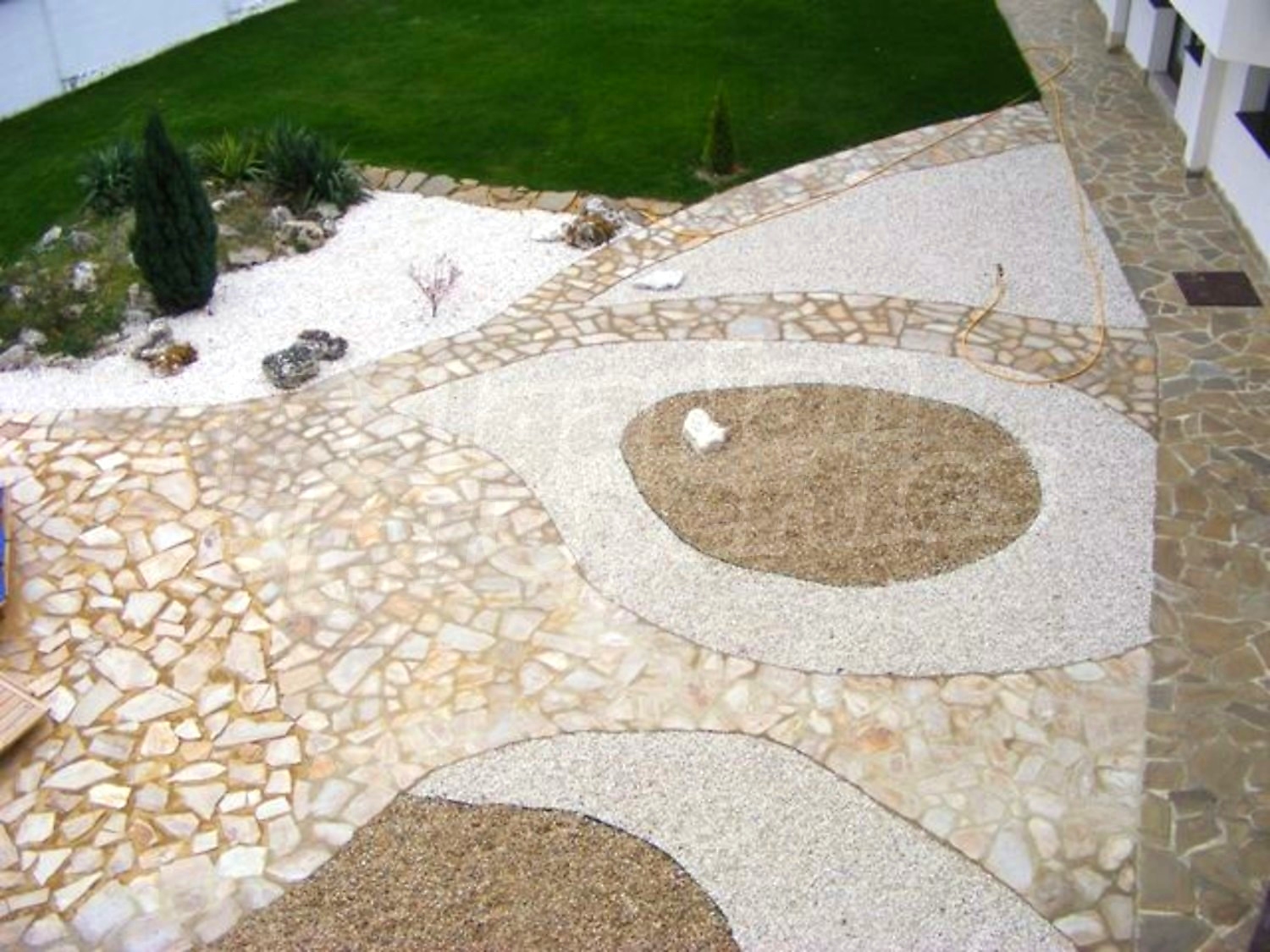 Gallery Picture 32
