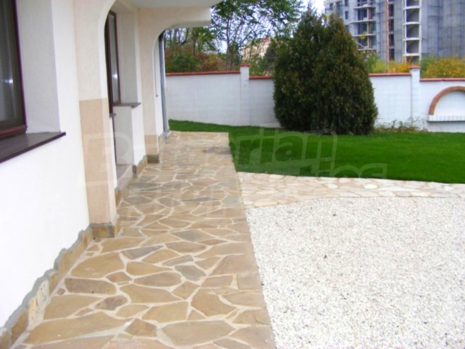 Gallery Picture 33