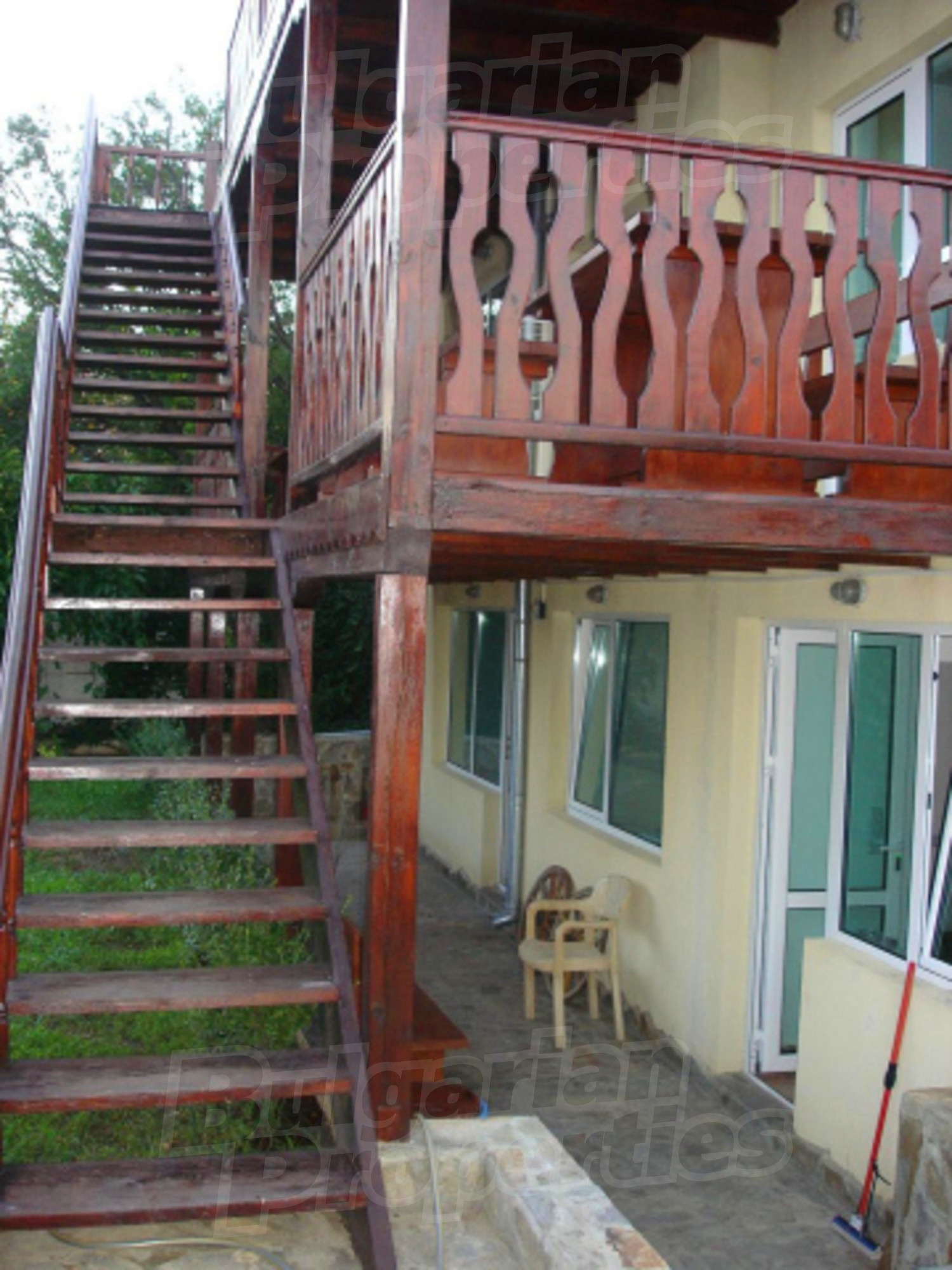 Gallery Picture 10