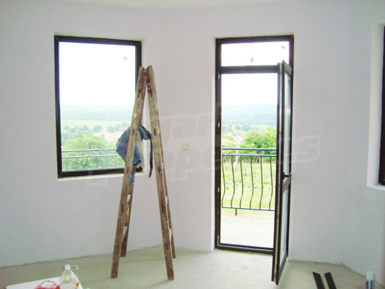 Gallery Picture 13
